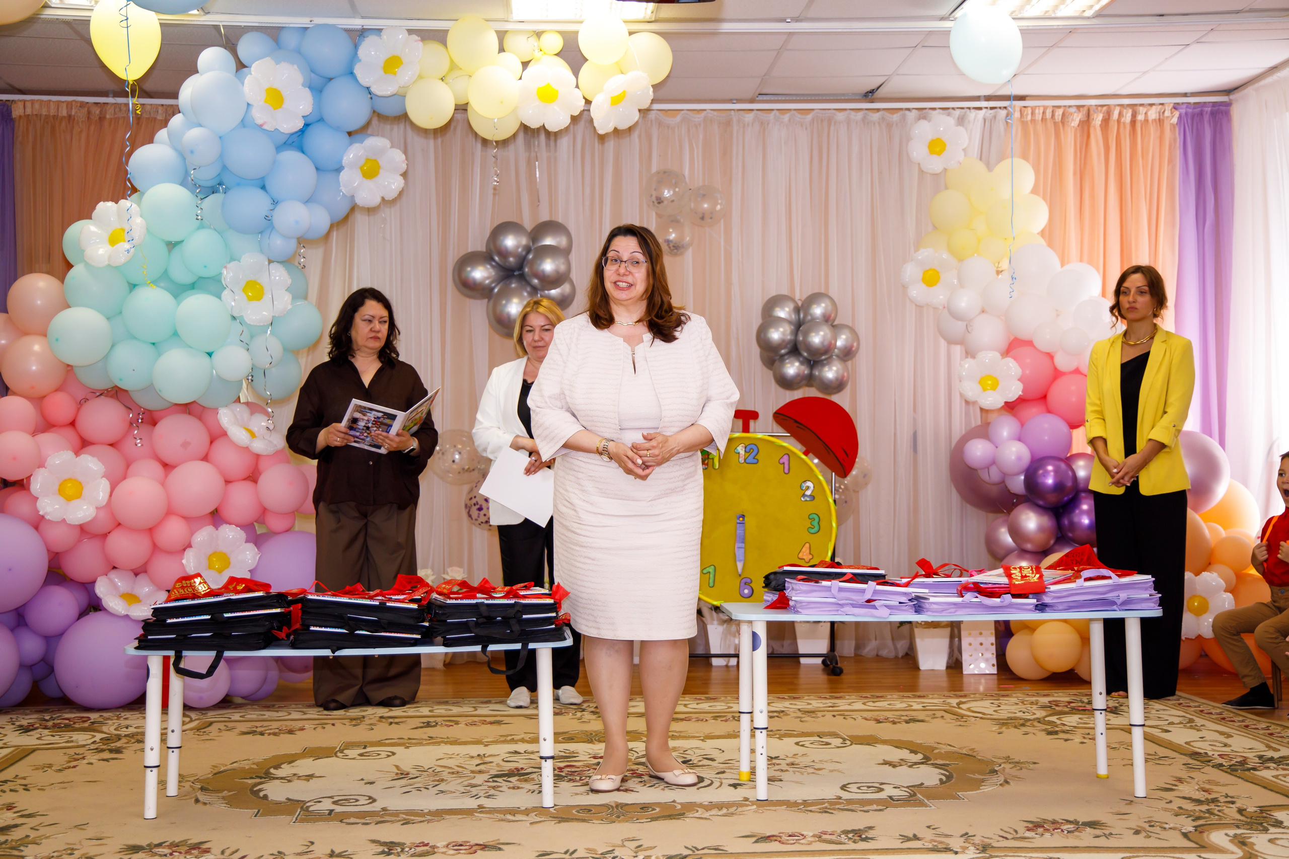 ВЫПУСКНОЙ ДЕТСКИЙ САД группа НАСЛЕДНИКИ. Профессиональная фото и видеосъемка. Москва