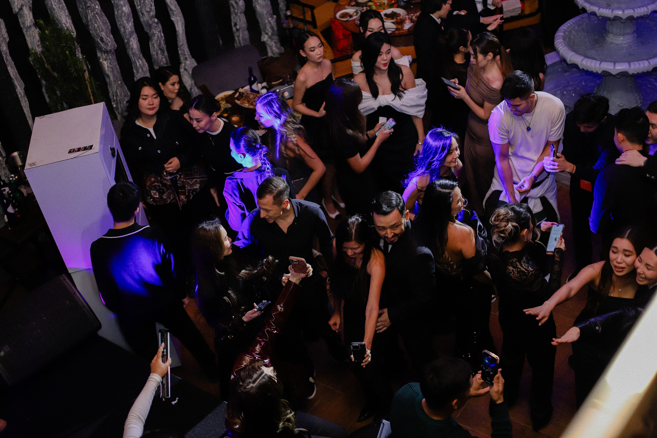 Корпоратив QM | 5.12. Фотограф в Алматы и Москве Даша Пушкина