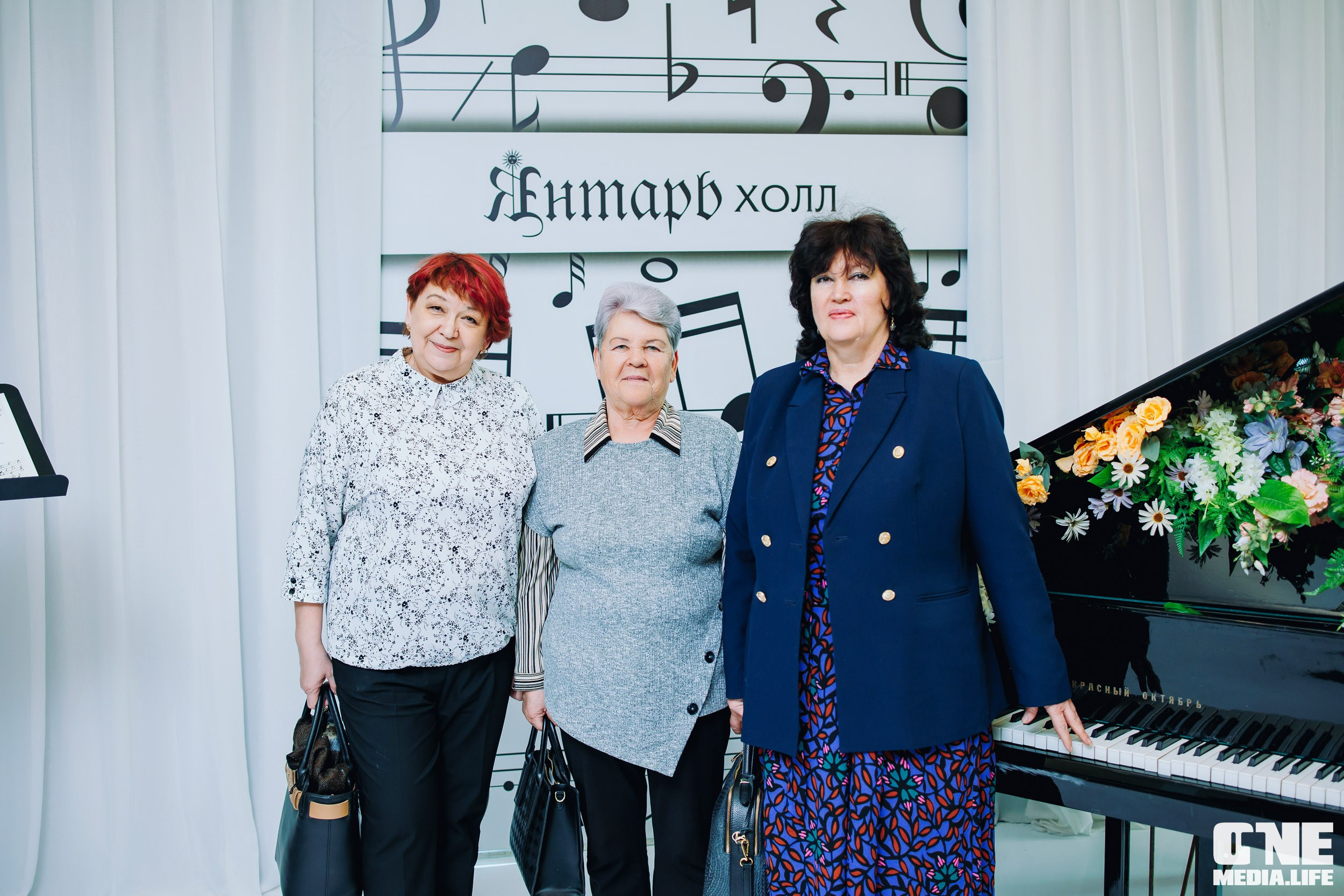 Концерт 8 марта в Янтарь холл. One Media Life: фоторепортажи, фотоотчеты с мероприятий и заведений