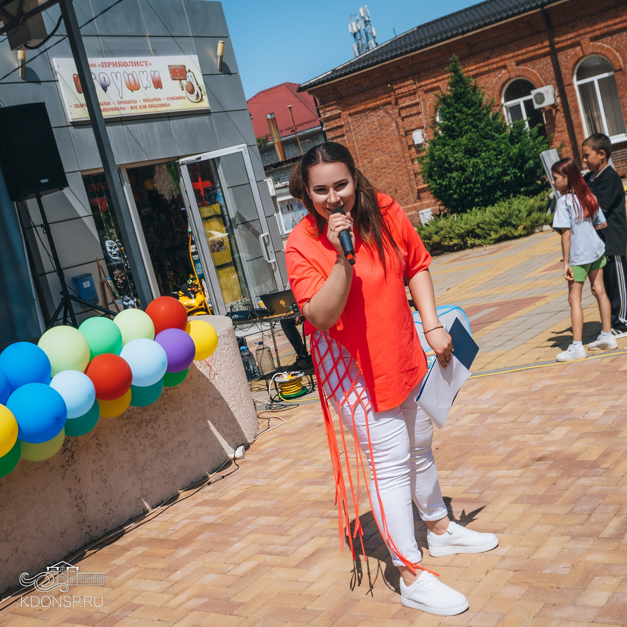 Должны смеяться дети. Новотитаровский Дом культуры