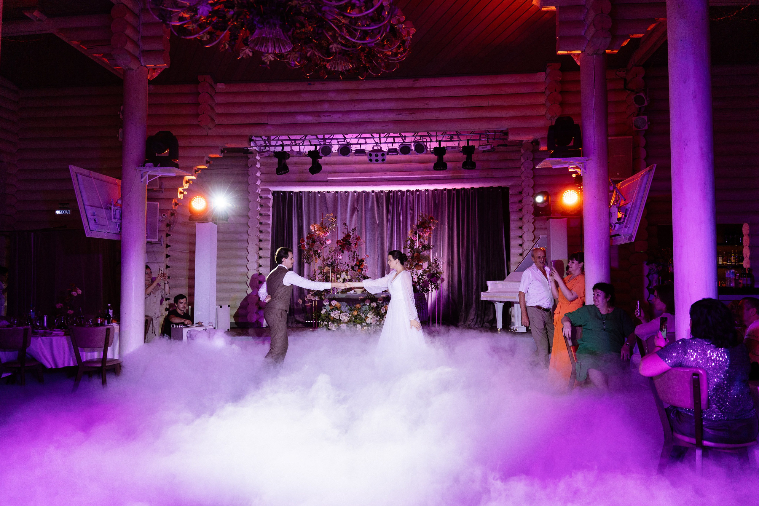 Свадьба Олега и Виктории в клубе «Ближняя дача»