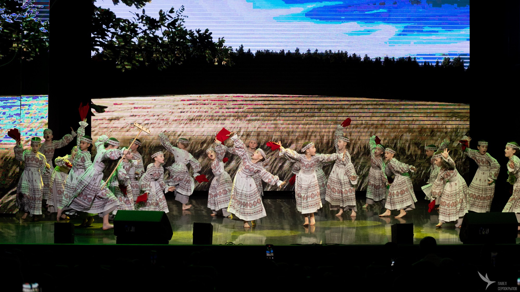 ТАНЕЦ — ЭТО ПО ЛЮБВИ. Репортажный фотограф в Казани Павел Серпокрылов