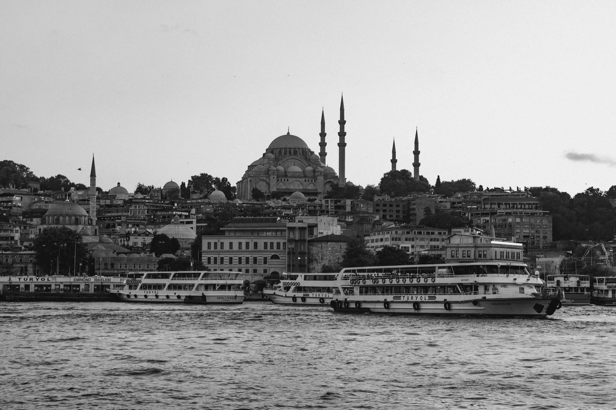 ISTANBUL IN B&W COLORES. JULY 2022. Фотограф Анастасия Броварник в Санкт-Петербурге