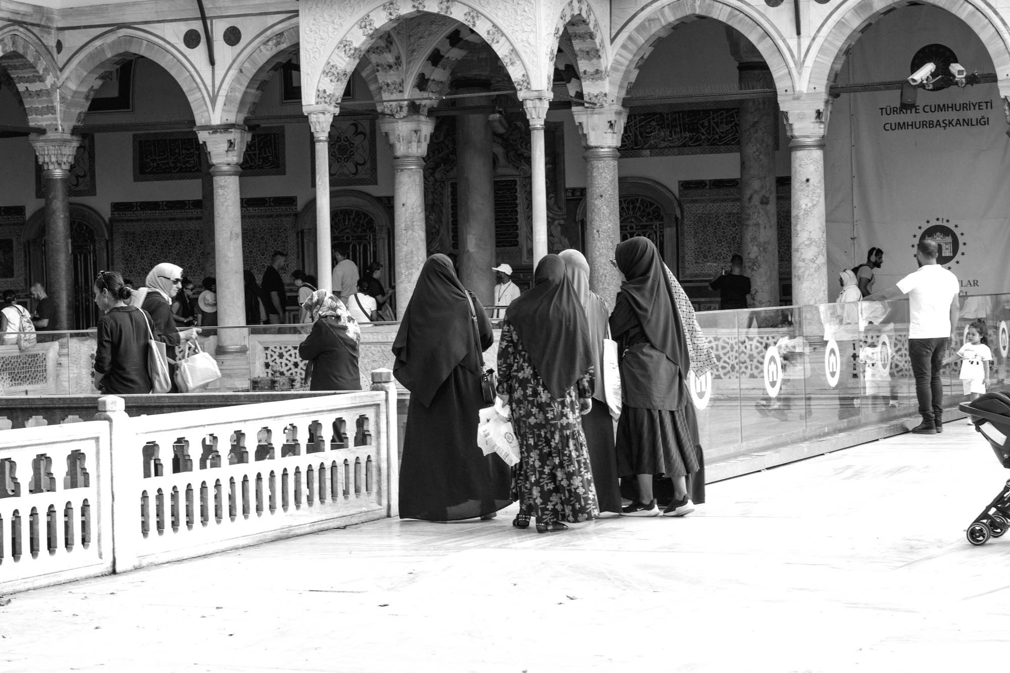ISTANBUL IN B&W COLORES. JULY 2022. Фотограф Анастасия Броварник в Санкт-Петербурге