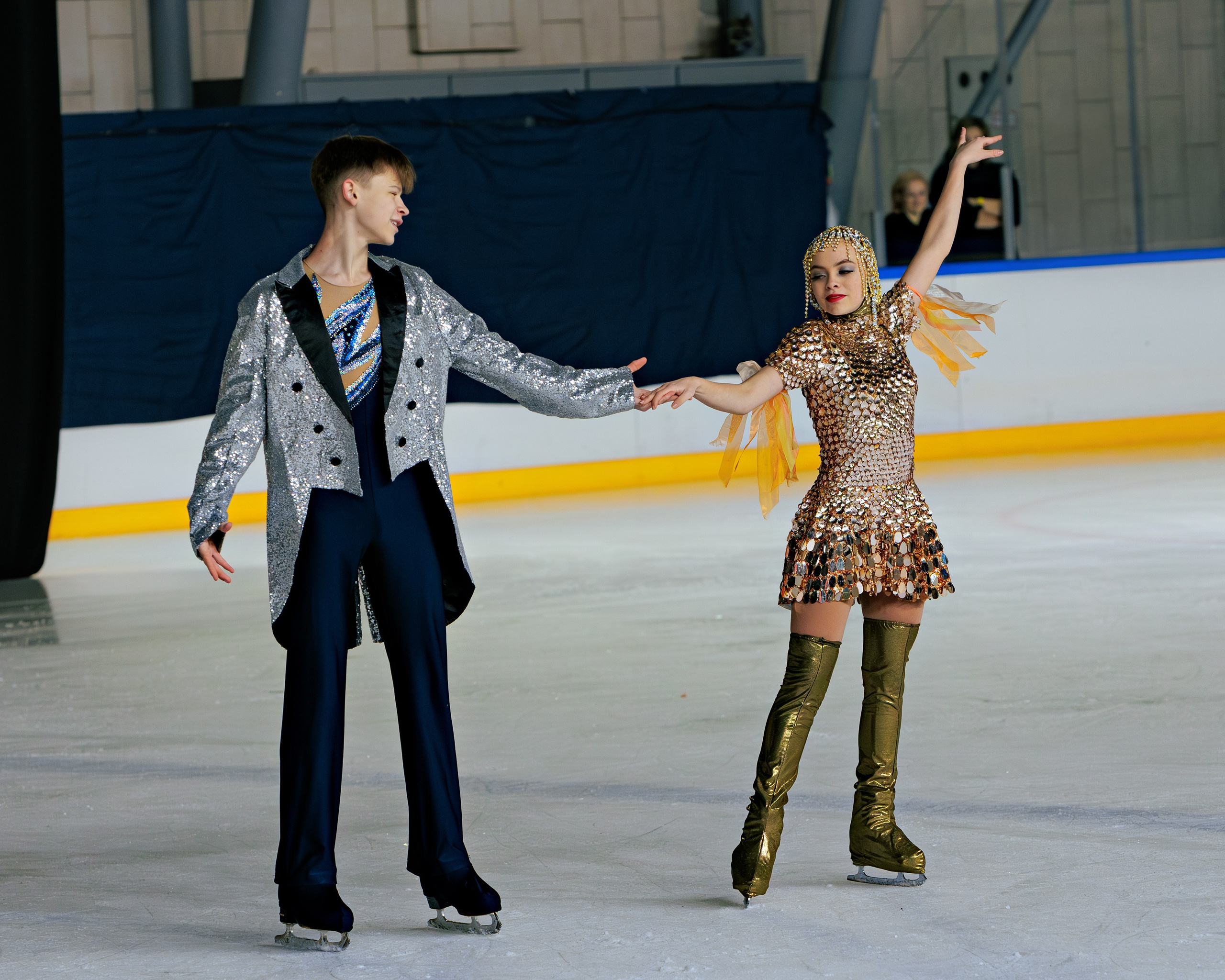 Детский театр на льду «АЛЕКО». Выпускные альбомы и школьный фотограф в Подольске, Троицке, Щербинке, Москве и Московской области