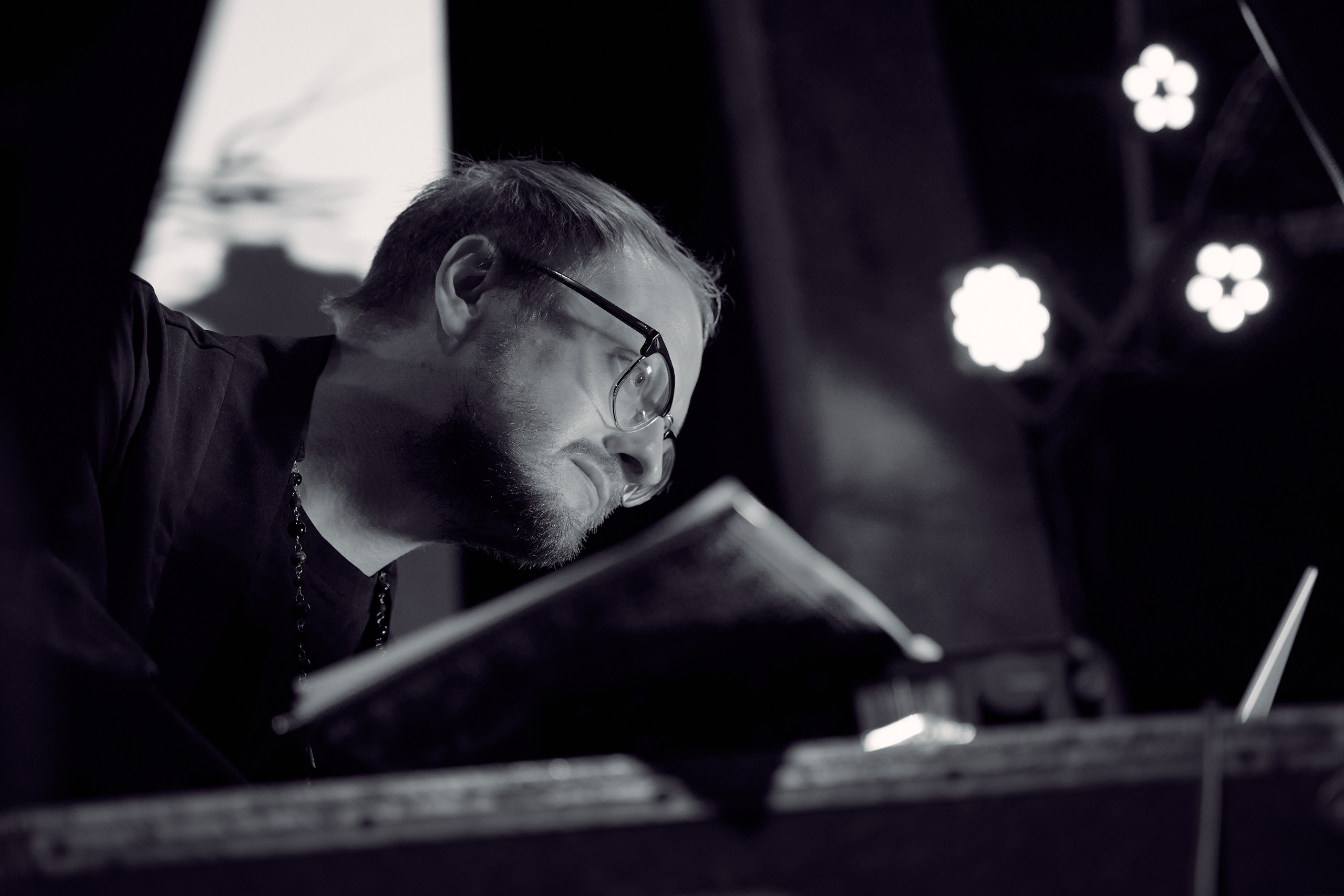 Концерт Электрофорез 17.09.2022. Лена Монахова — портретный и концертный фотограф в Санкт-Петербурге