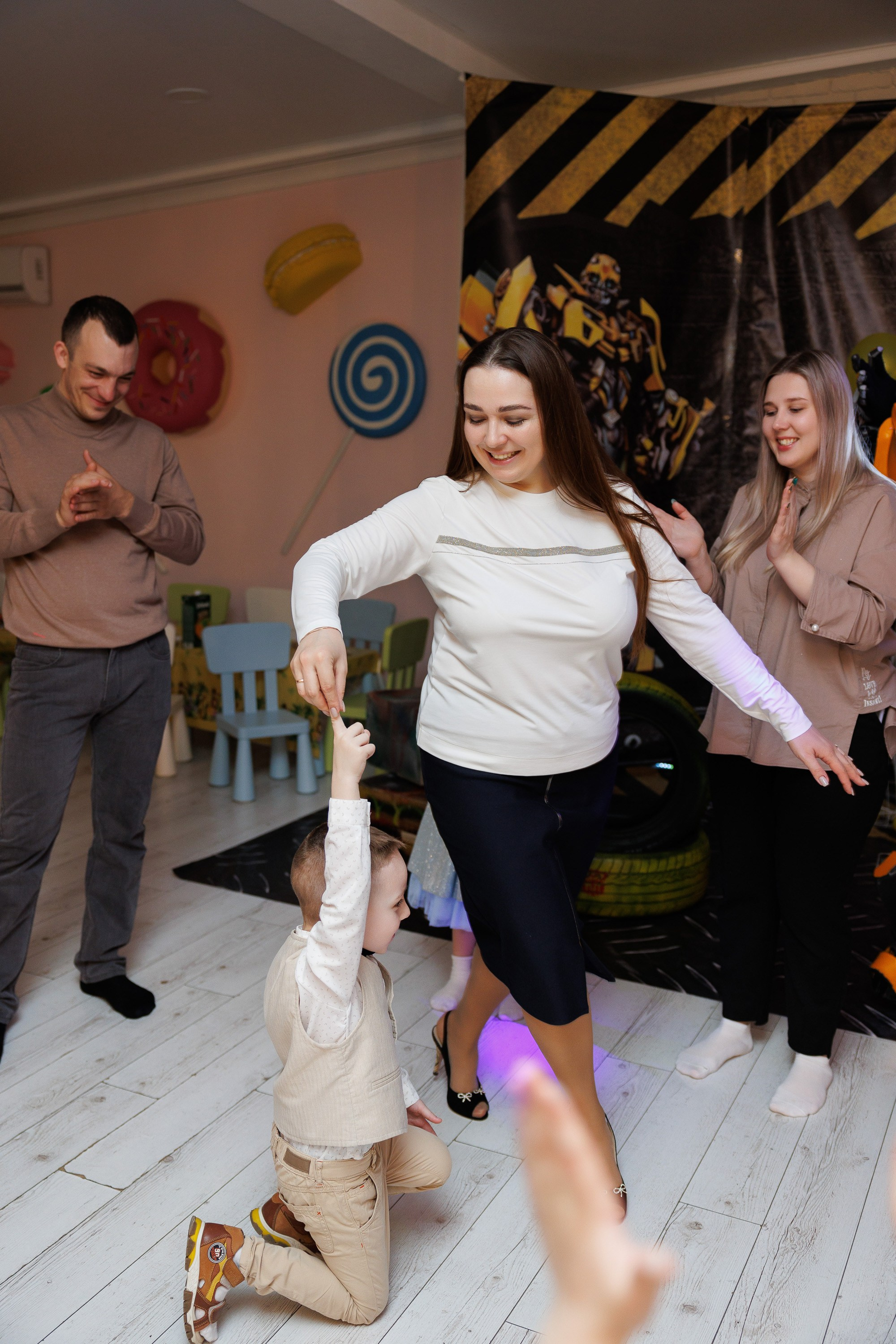 Детский день рождения в студии «Ромашка» в Оренбурге — Трансформеры