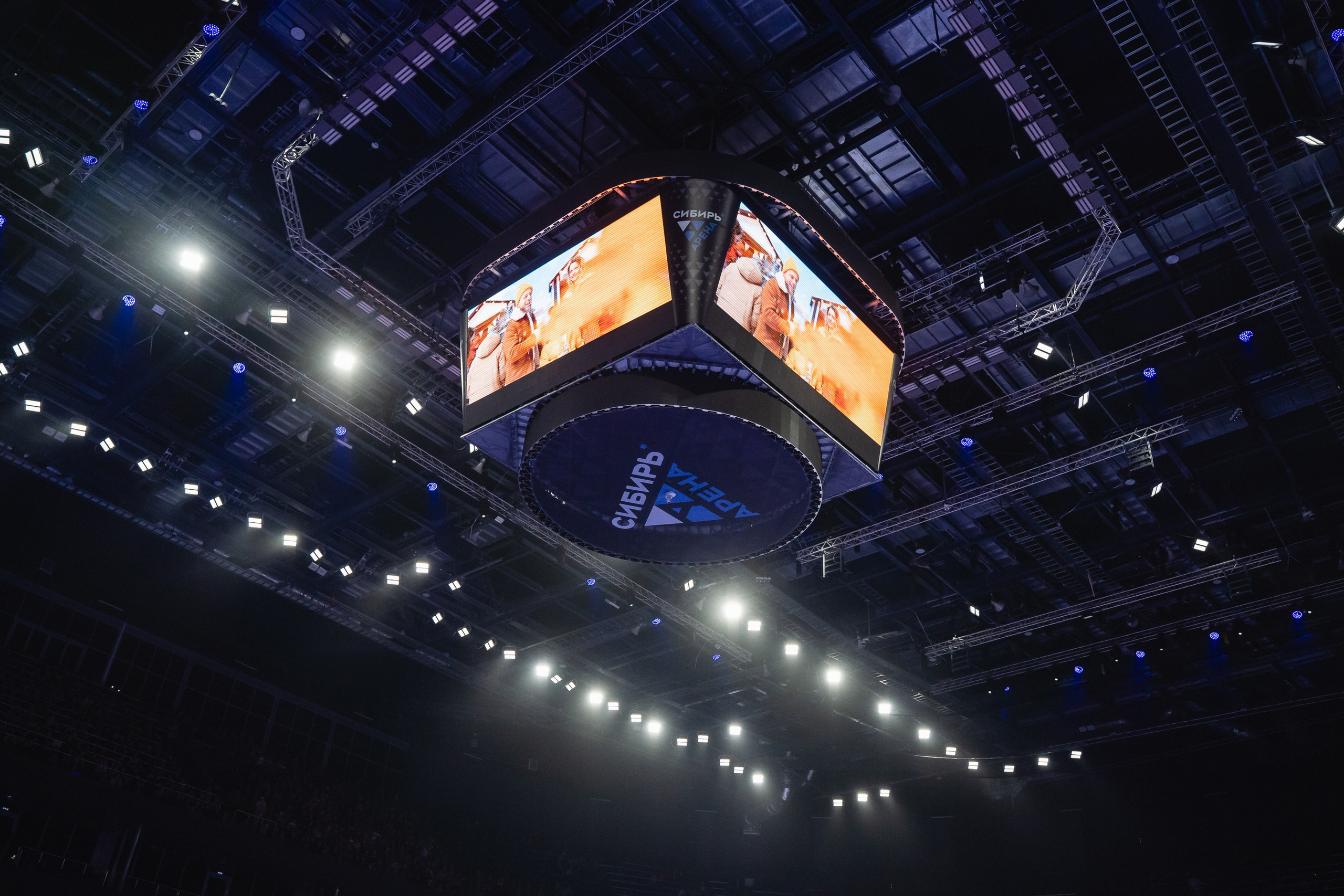 Шоу «Чемпионы на льду» в Новосибирске. Воробьева Ксения — Спортивный и танцевальный фотограф Новосибирск