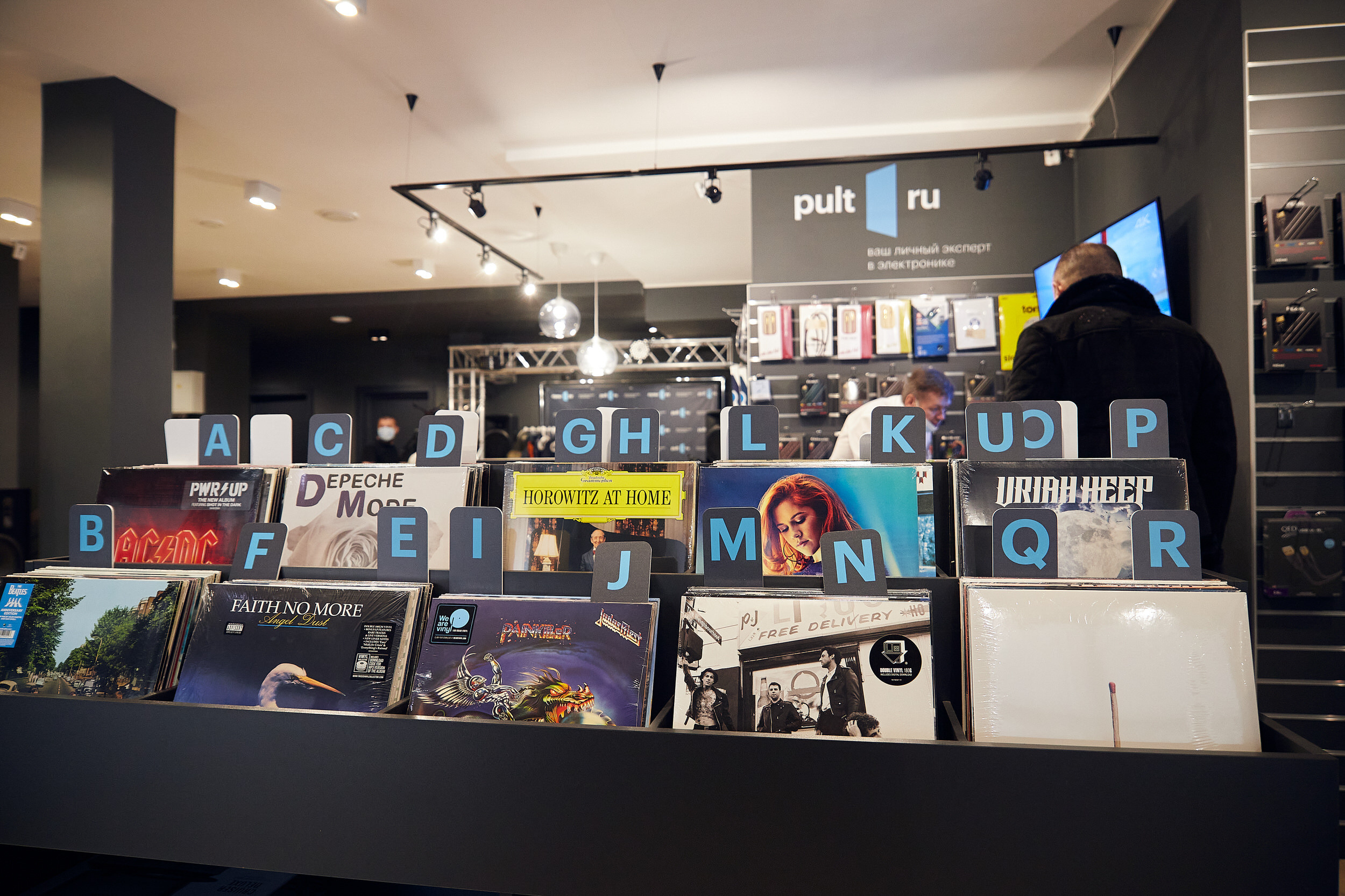 Репортаж с клиентского мероприятия магазина Pult.ru. Контент для бизнеса в Екатеринбурге Полдень Медиа