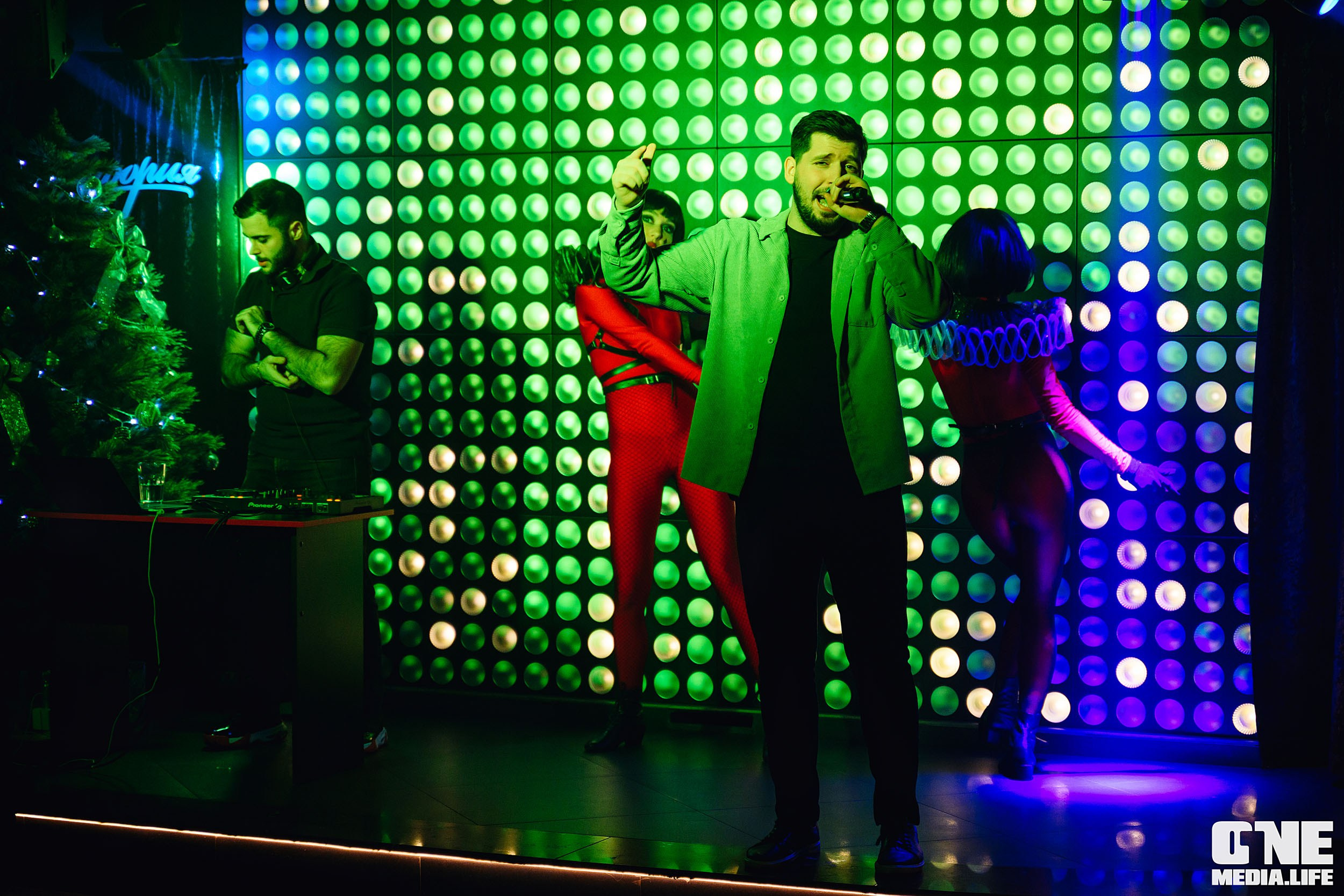 Фоторепортаж из караоке-клуба Эйфория. One Media Life: фоторепортажи, фотоотчеты с мероприятий и заведений