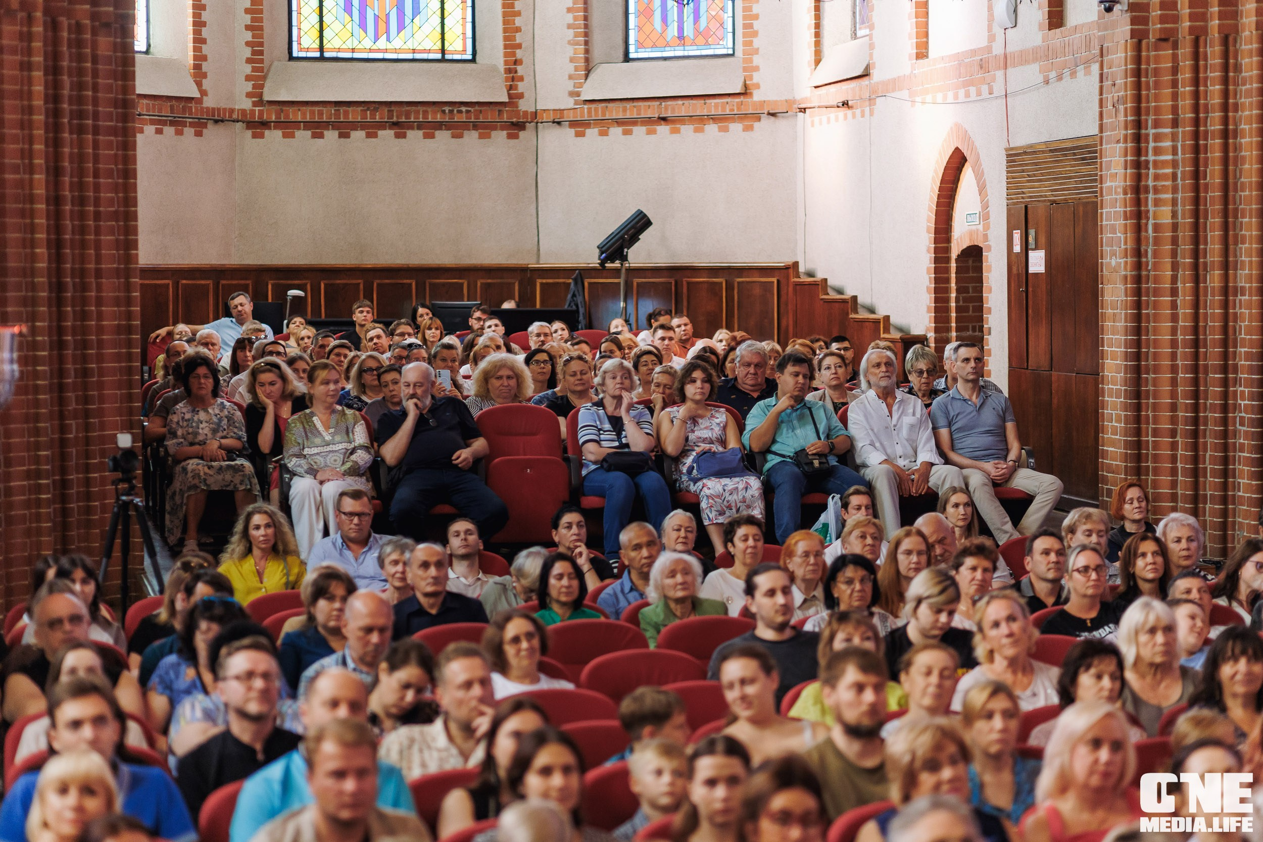 Фоторепортаж из Калининградской филармонии. One Media Life: фоторепортажи, фотоотчеты с мероприятий и заведений