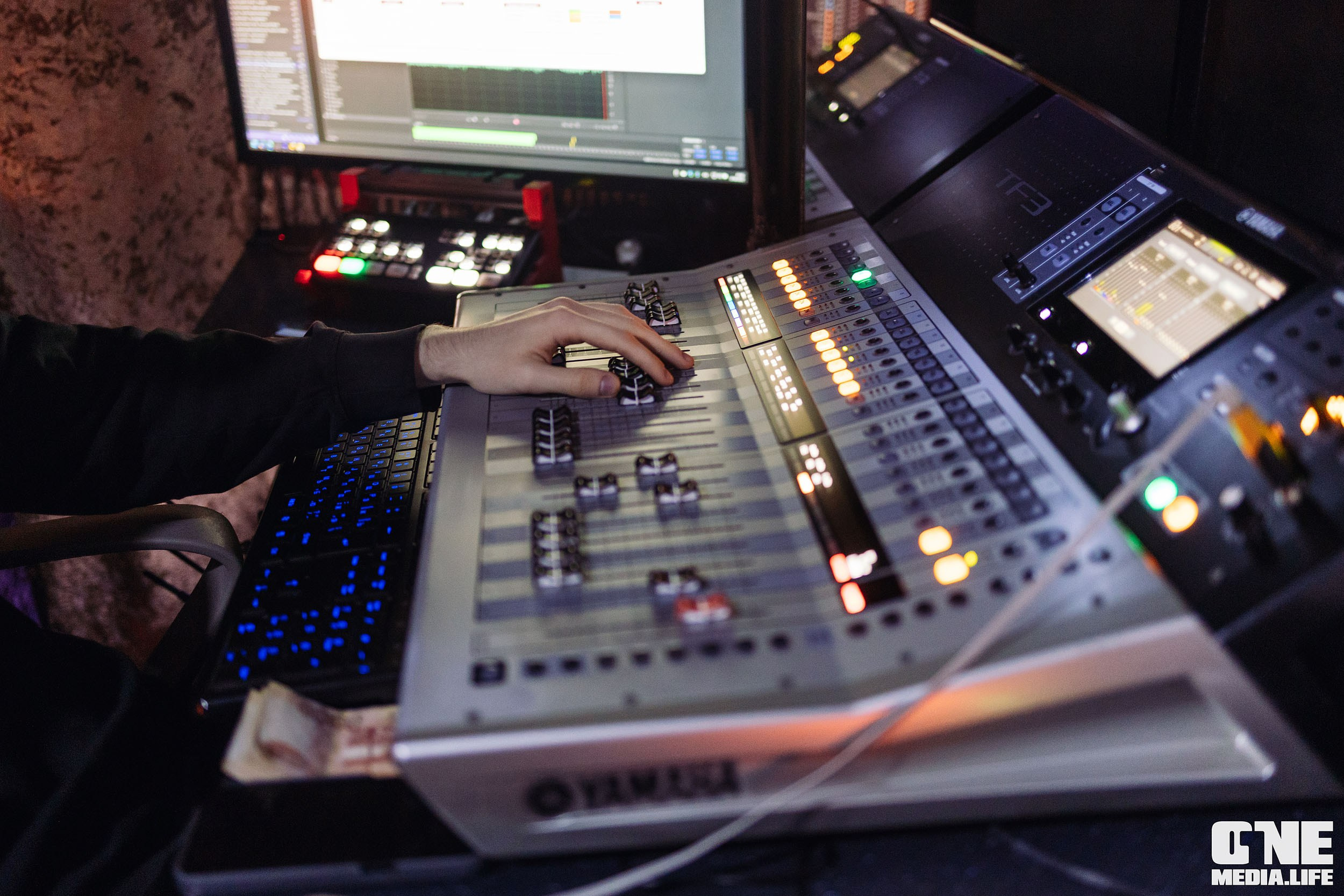 Фоторепортаж из караоке-клуба Эйфория. One Media Life: фоторепортажи, фотоотчеты с мероприятий и заведений