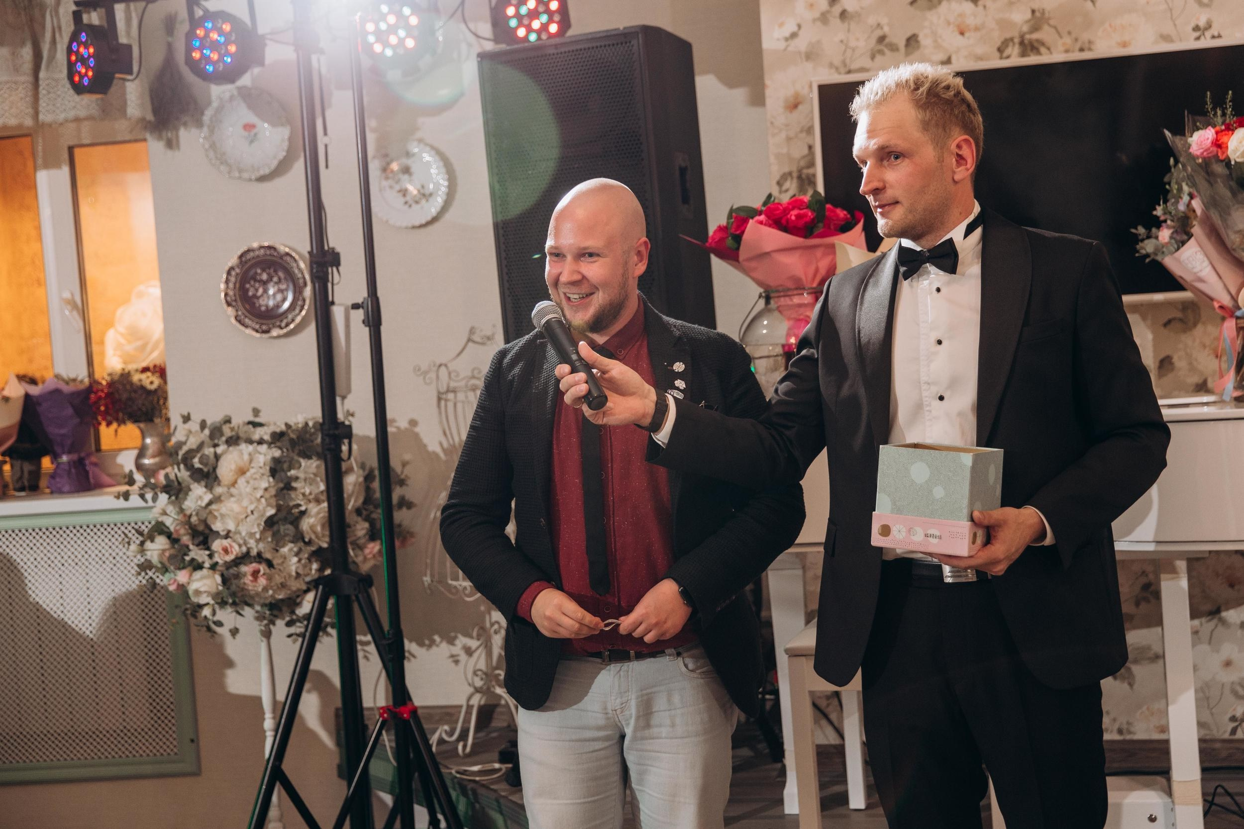 Ведущий Дымов. Подрядчики и друзья сети свадебных площадок House for wedding