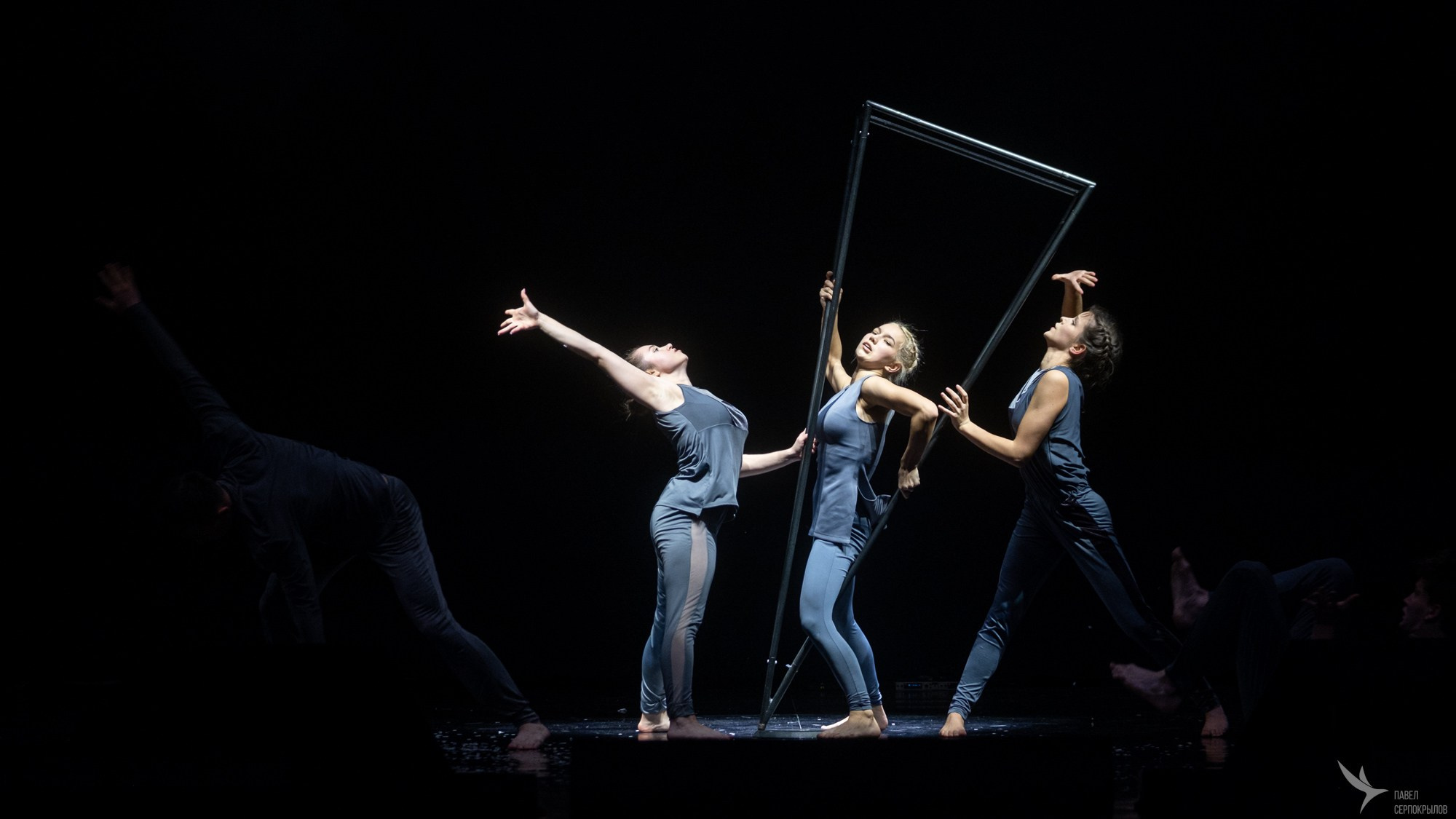 Юбилейный концерт студии эстрадного танца «Изумрудный город». Репортажный фотограф в Казани Павел Серпокрылов