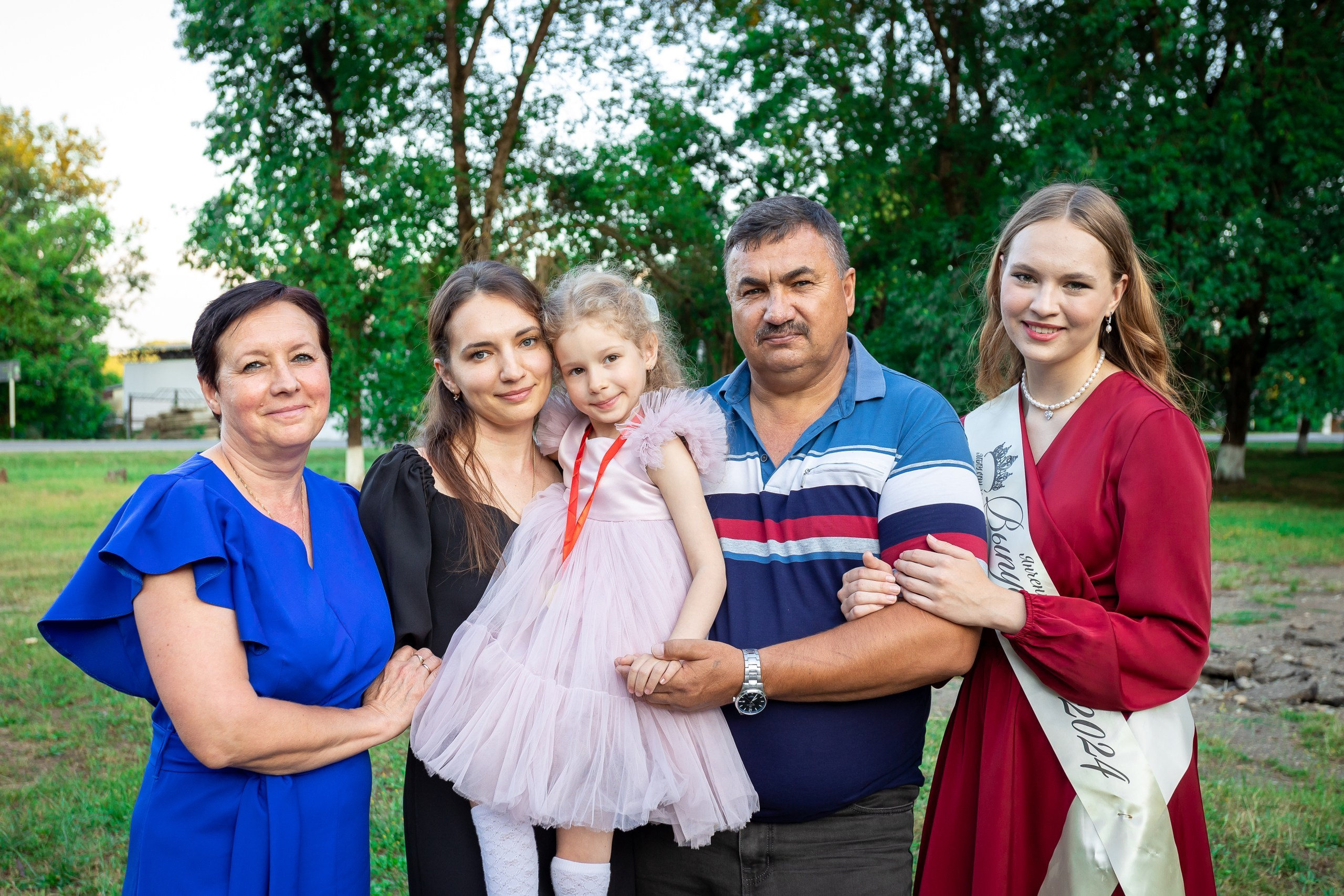 Вручение аттестата 2024 г. Выпускные альбомы Майкоп, Краснодар Елена Золотарева