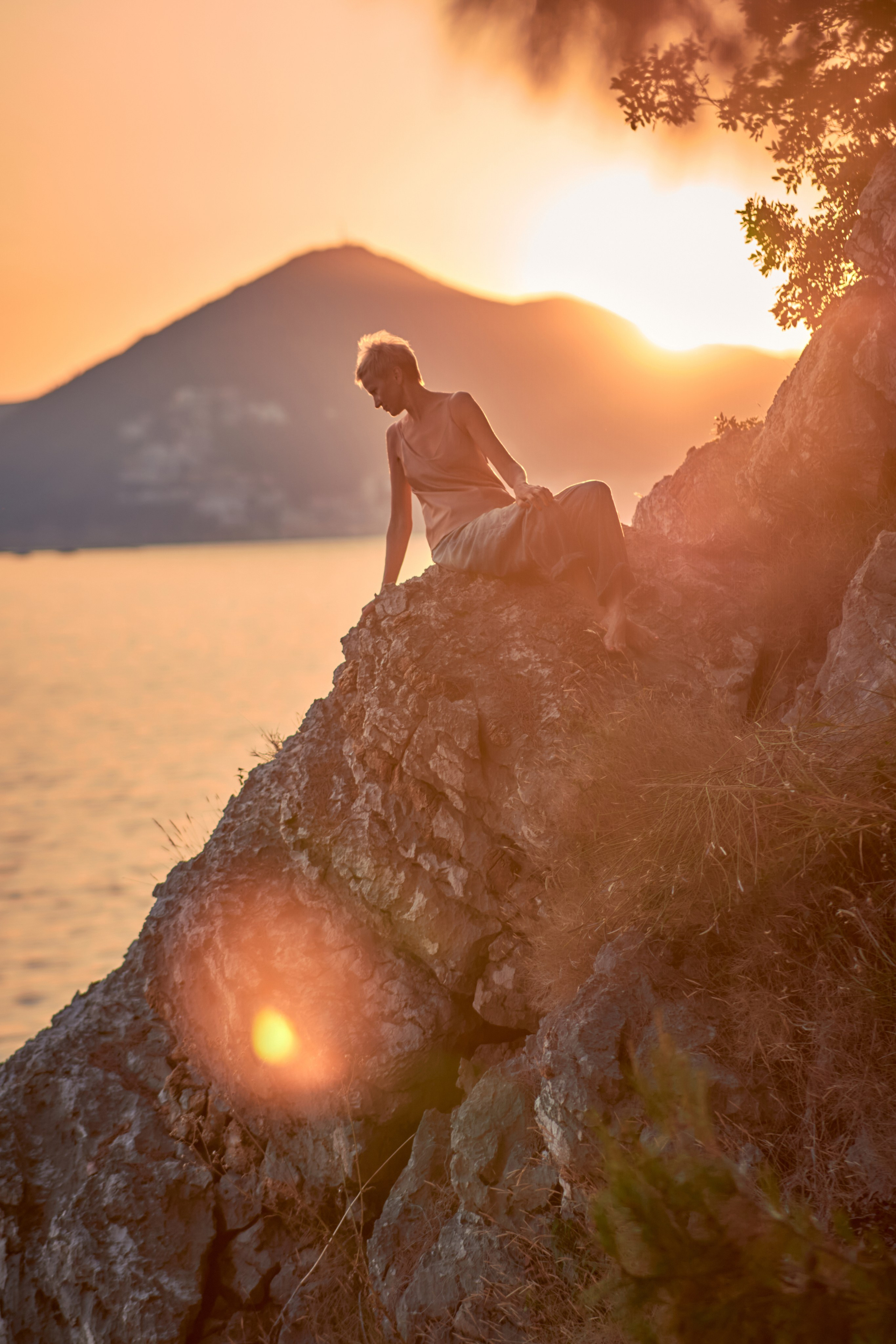 Индивидуальная женская фотосессия на Свети-Стефане | Фотограф в Черногории