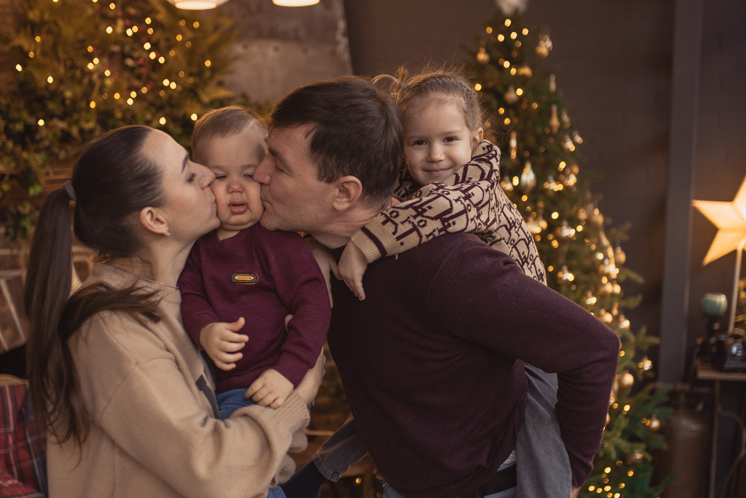 Однажды в середине декабря🎄✨ Надежда, Александр, Ксюша и Илюша. Семейный фотограф в Ростове-на-Дону Мария Панарина