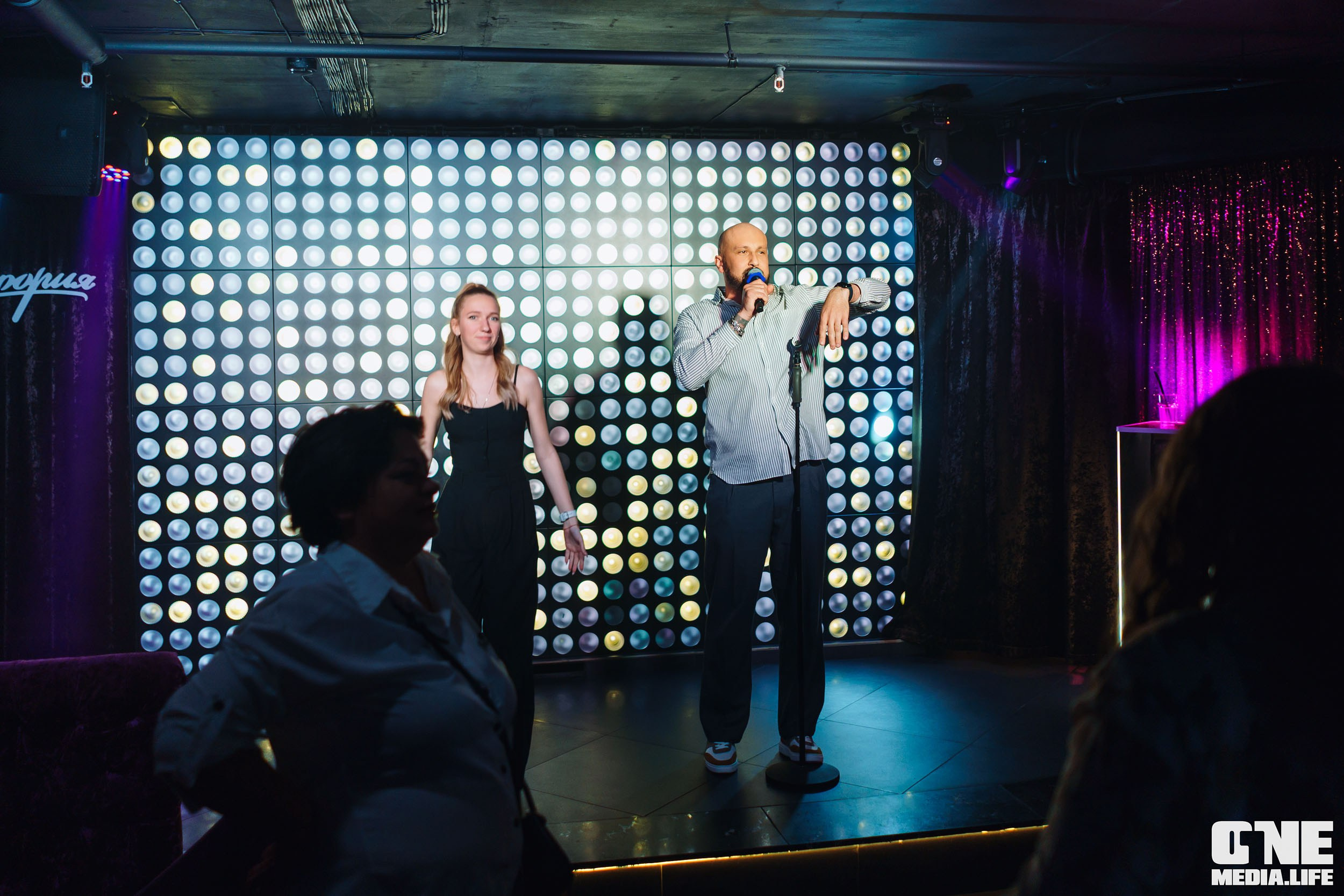 Фоторепортаж из караоке-клуба Эйфория. One Media Life: фоторепортажи, фотоотчеты с мероприятий и заведений