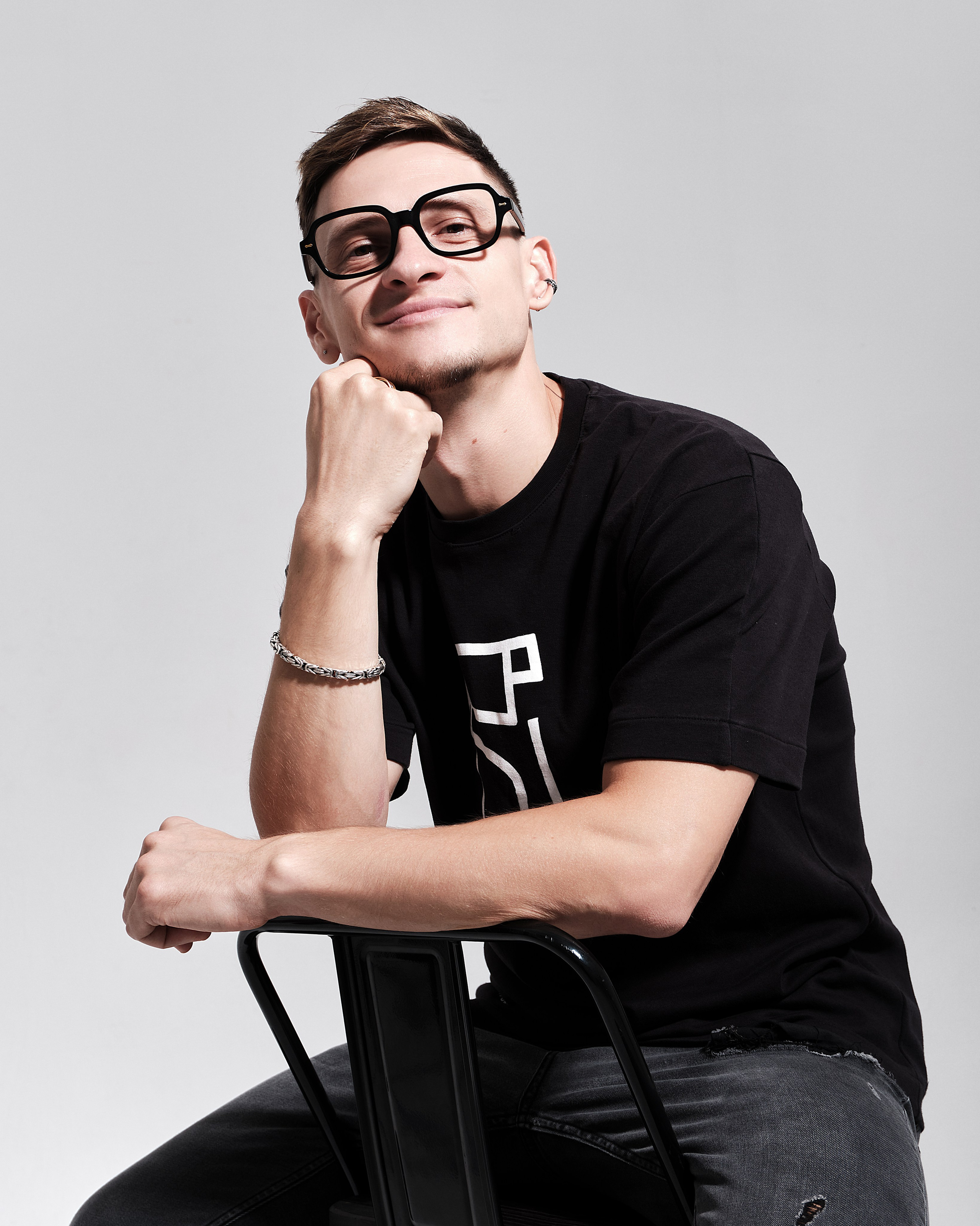 Индивидуальная съемка. Студийный фотограф в Москве Илья Сухов