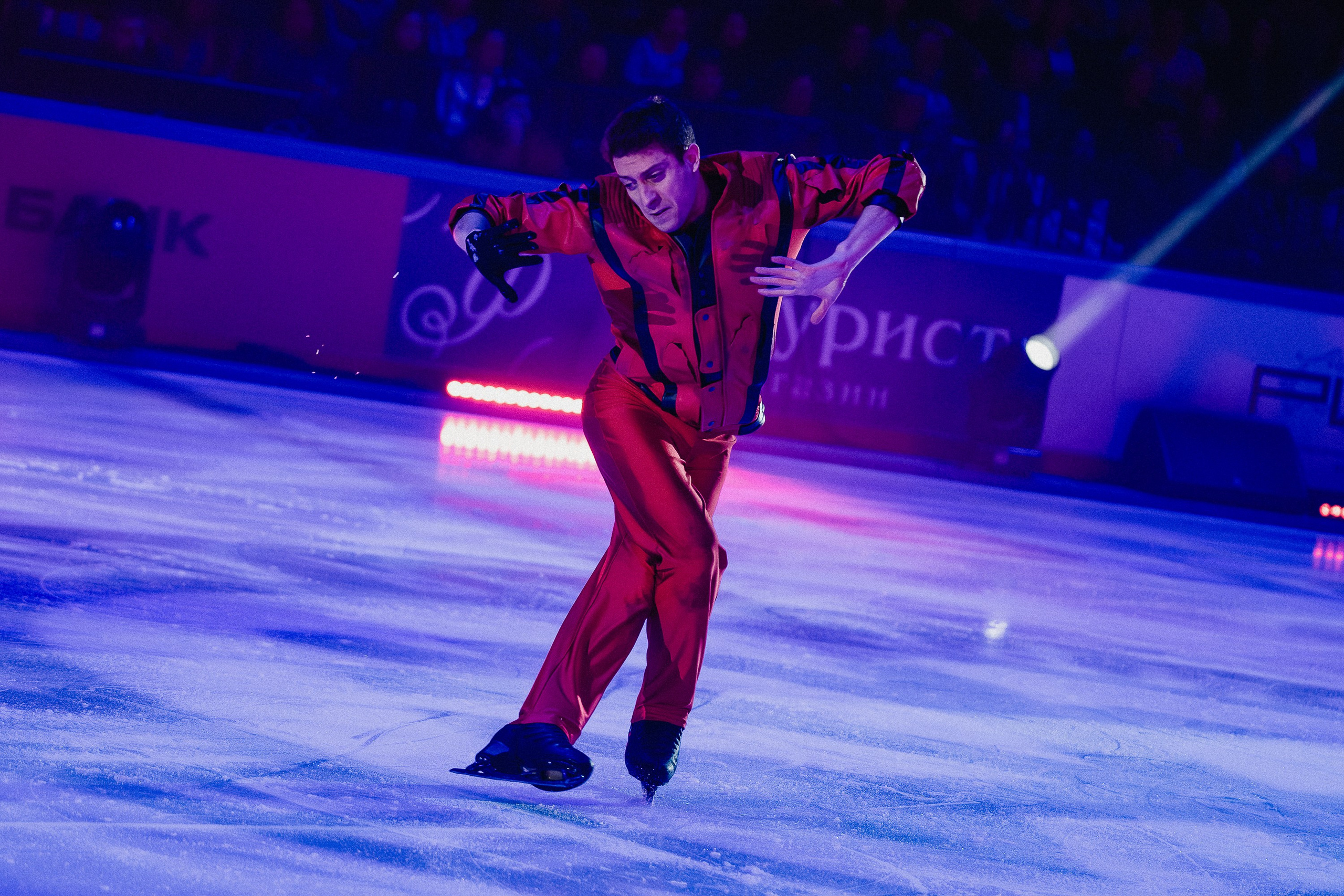 Шоу Этери Тутберидзе в Новосибирске. Воробьева Ксения — Спортивный и танцевальный фотограф Новосибирск