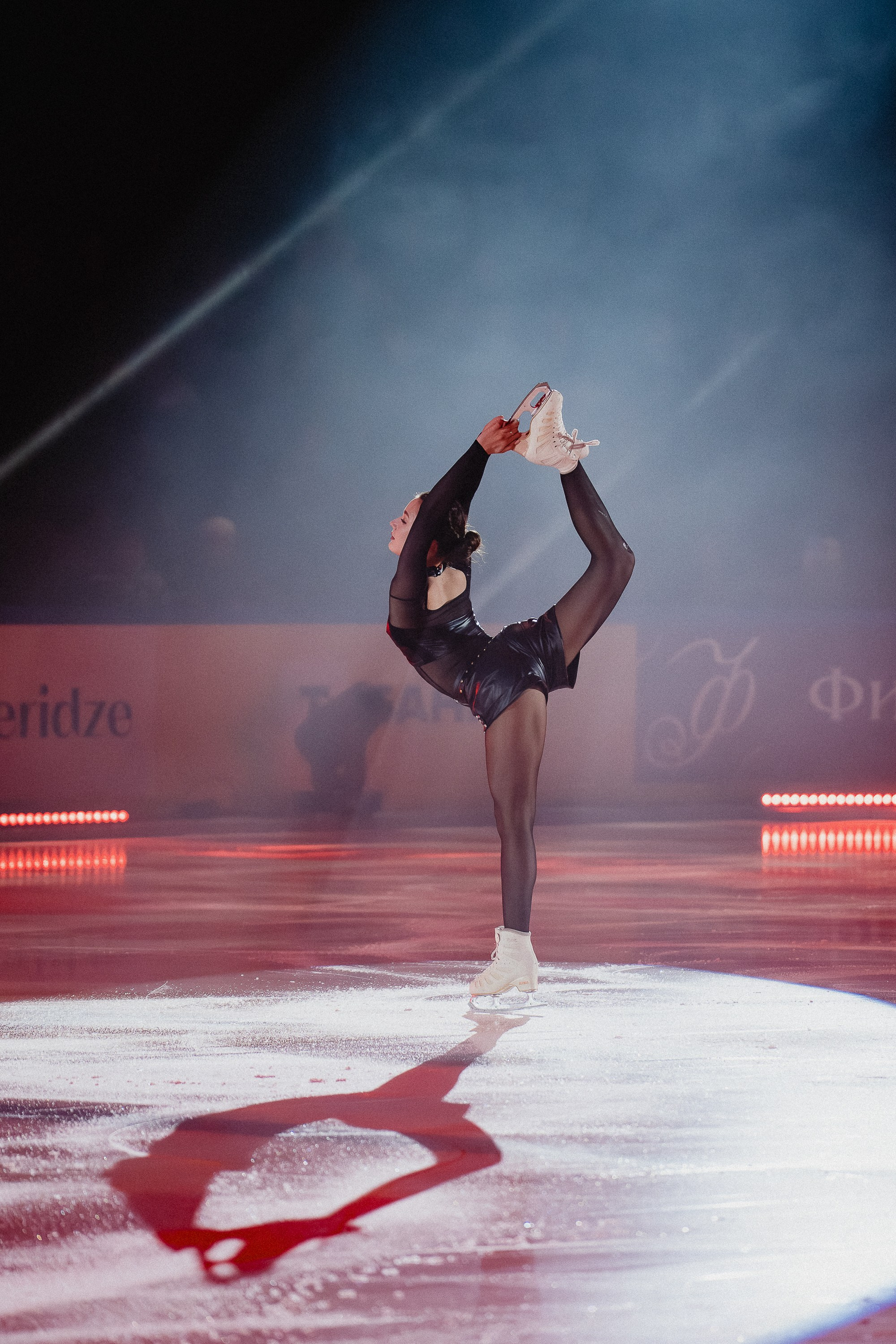 Шоу Этери Тутберидзе в Новосибирске. Воробьева Ксения — Спортивный и танцевальный фотограф Новосибирск
