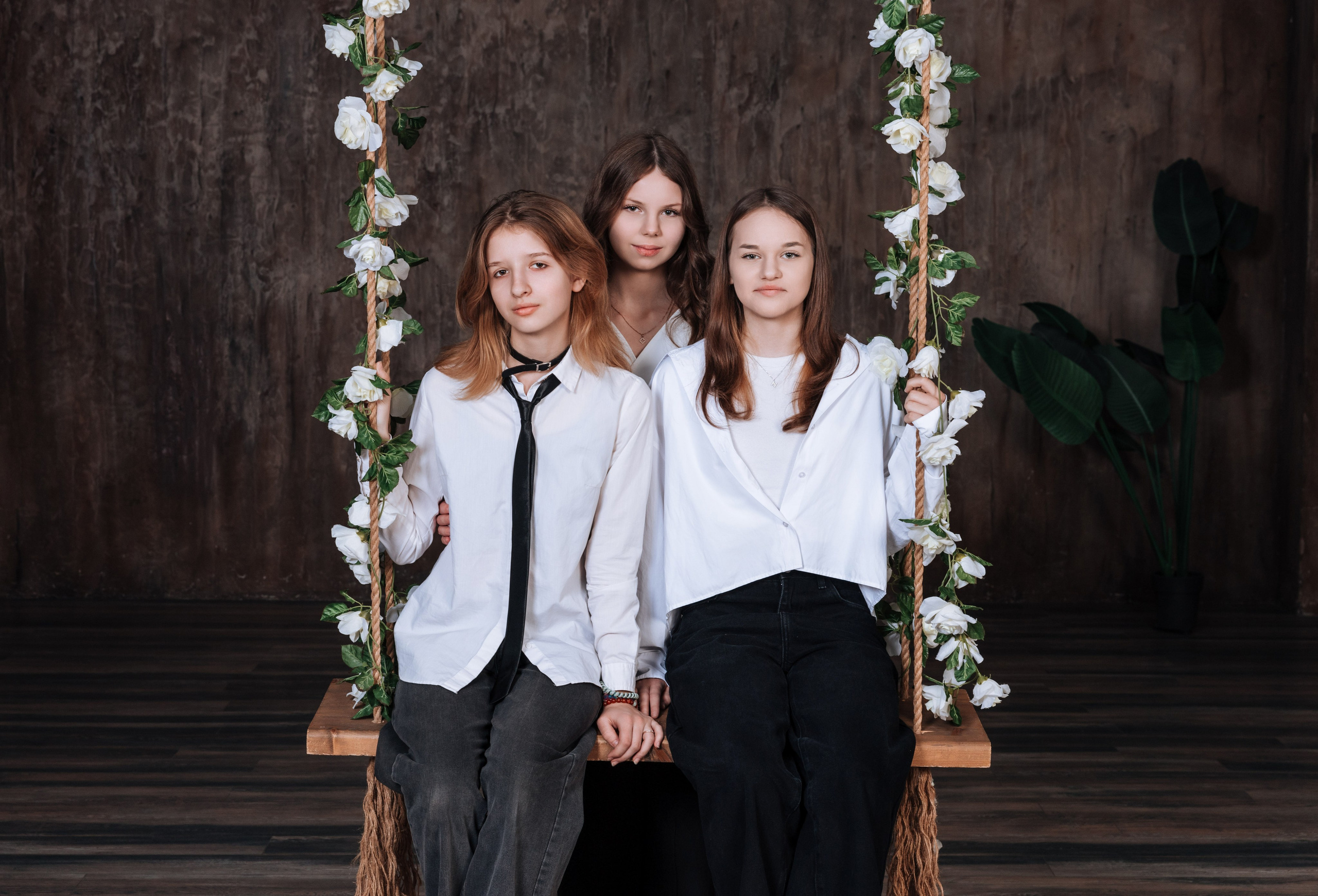 Старшая школа. Выпускные школьные фотоальбомы для школ и детских садов в Волгограде и Волжском