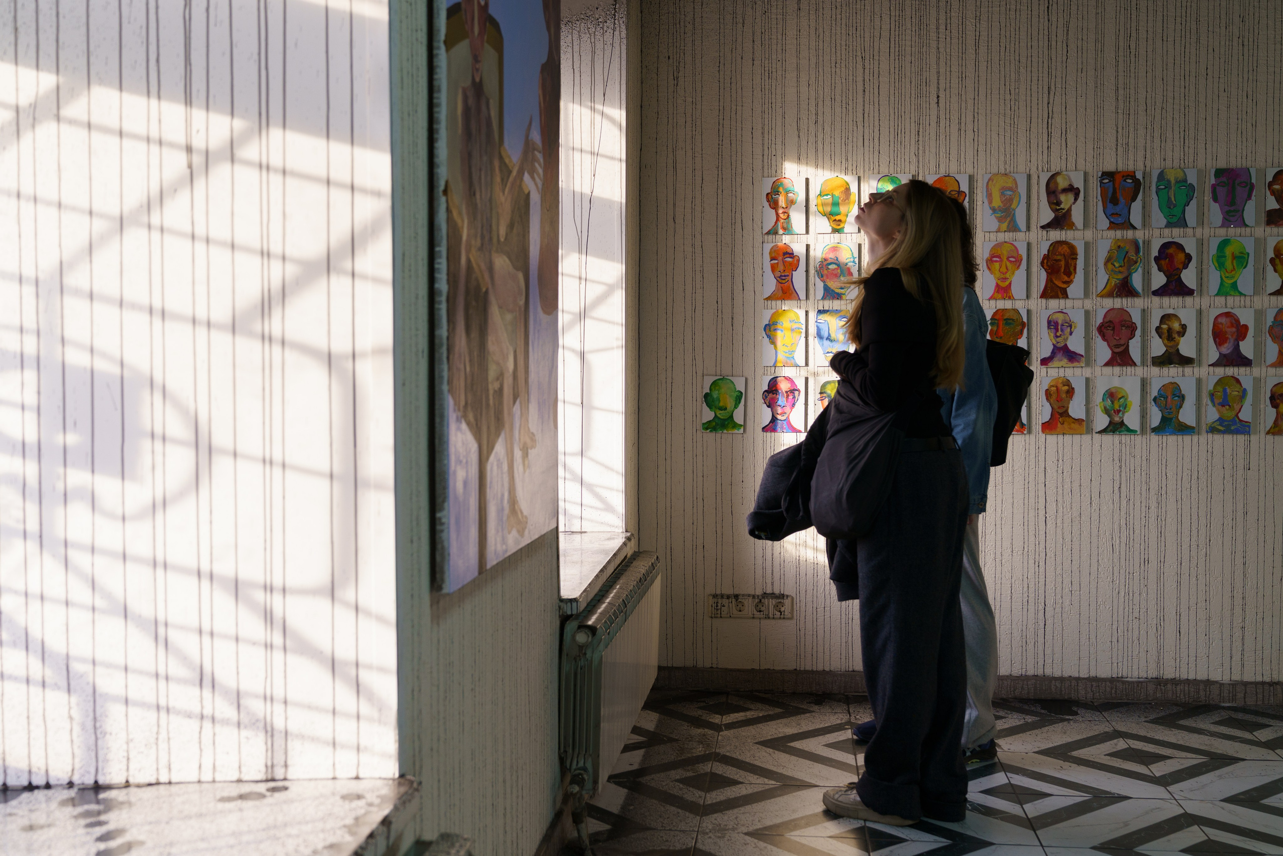 Выставка «Маленький человек» в Нижнем Новгороде. Elena Anosova is an award-winning visual artist