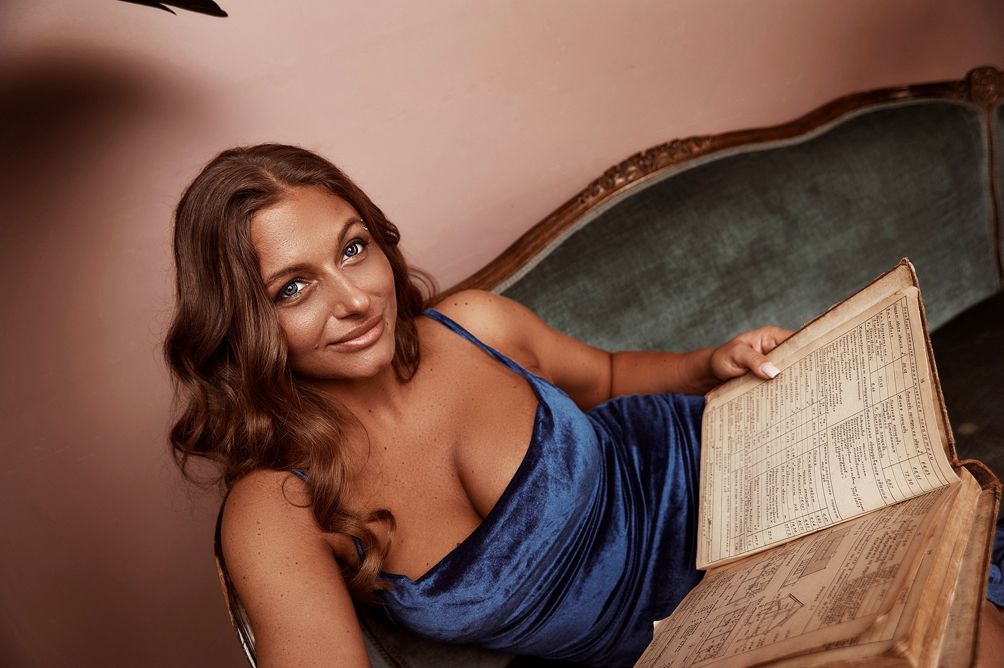 Продающий контент для маркет плейсов, WB, Ozon. Фотограф видеограф в Москве