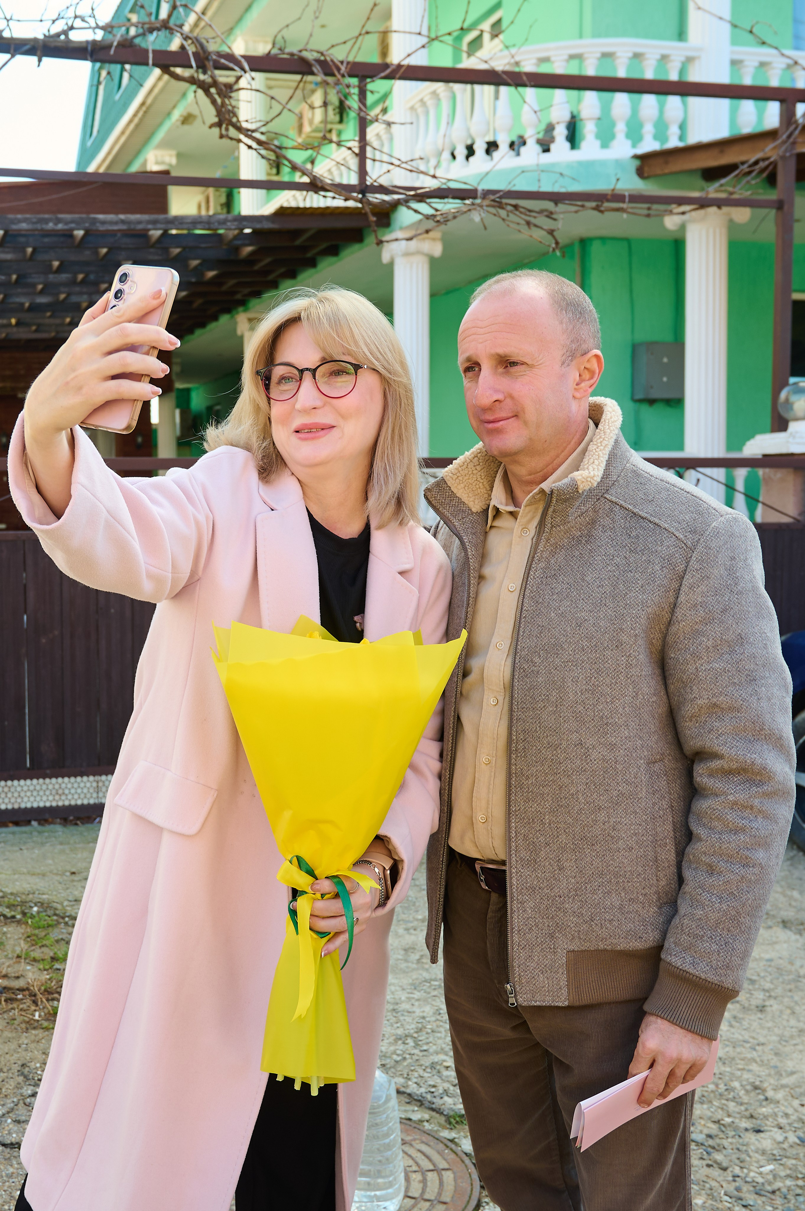 Поздравления девочкам Кабардинки от Главы округа Кялова Г.Е. Жизнь курорта Кабардинка в фотографиях