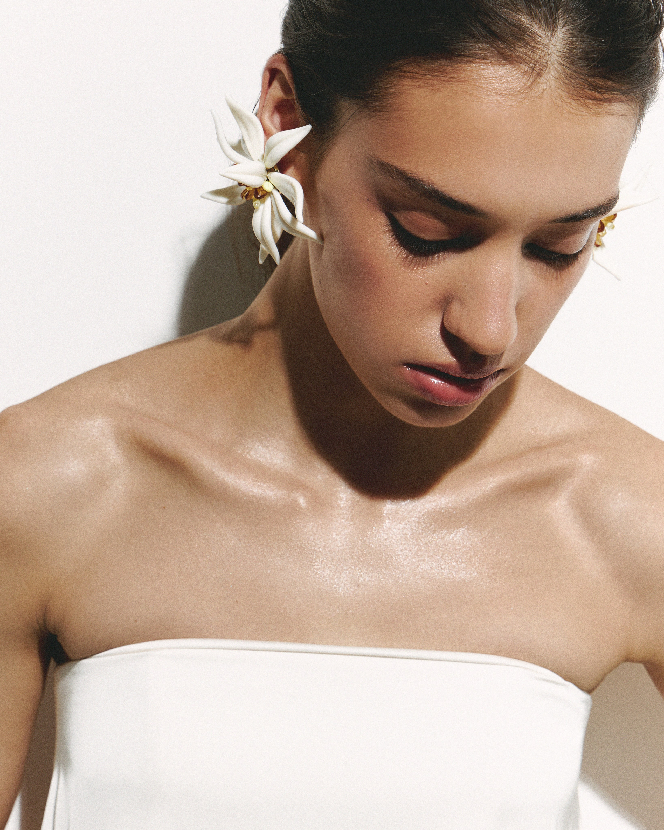 Fashion and model test photographer based in Dubai and Abu-Dhabi