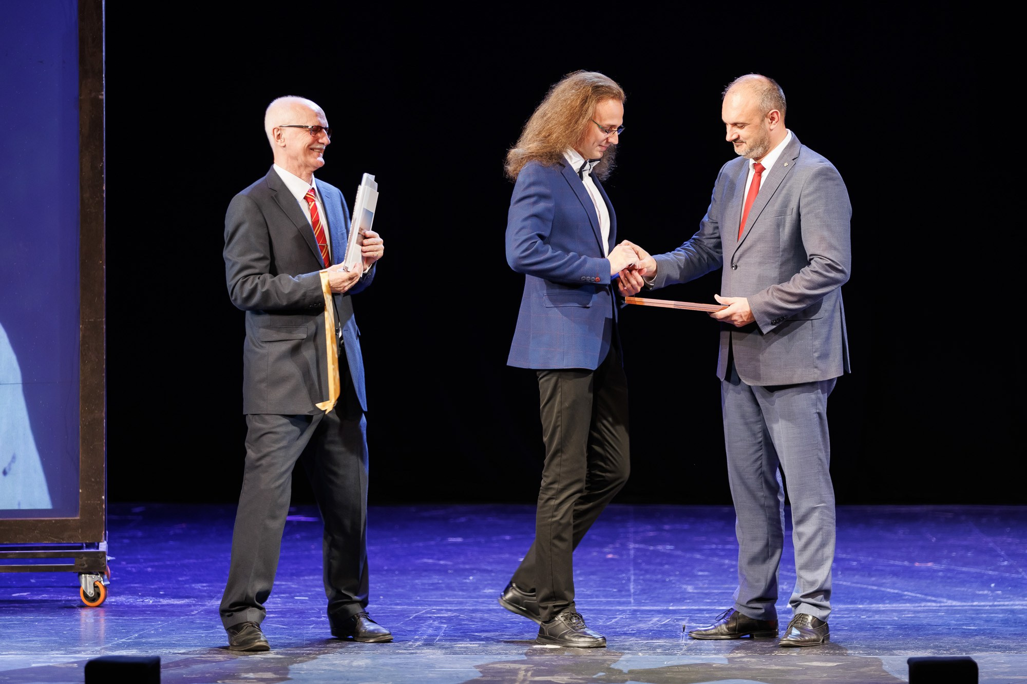 Выпускной вечер в Севастопольской гимназии № 1 имени А. С. Пушкина. Свадебный фотограф, фотосъемка в Крыму, Севастополе, Симферополе, Ялте