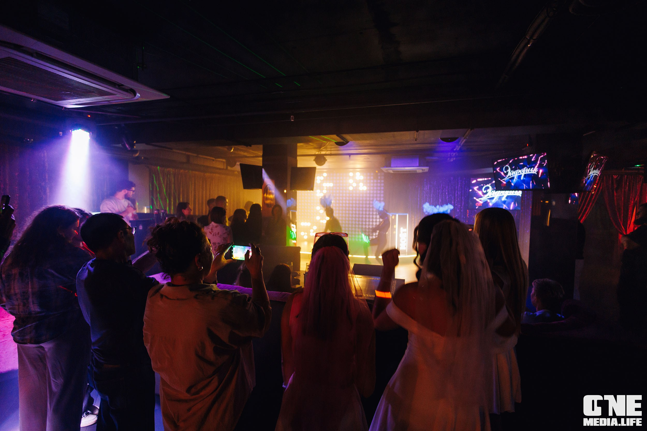 Фоторепортаж из караоке-клуба Эйфория. One Media Life: фоторепортажи, фотоотчеты с мероприятий и заведений