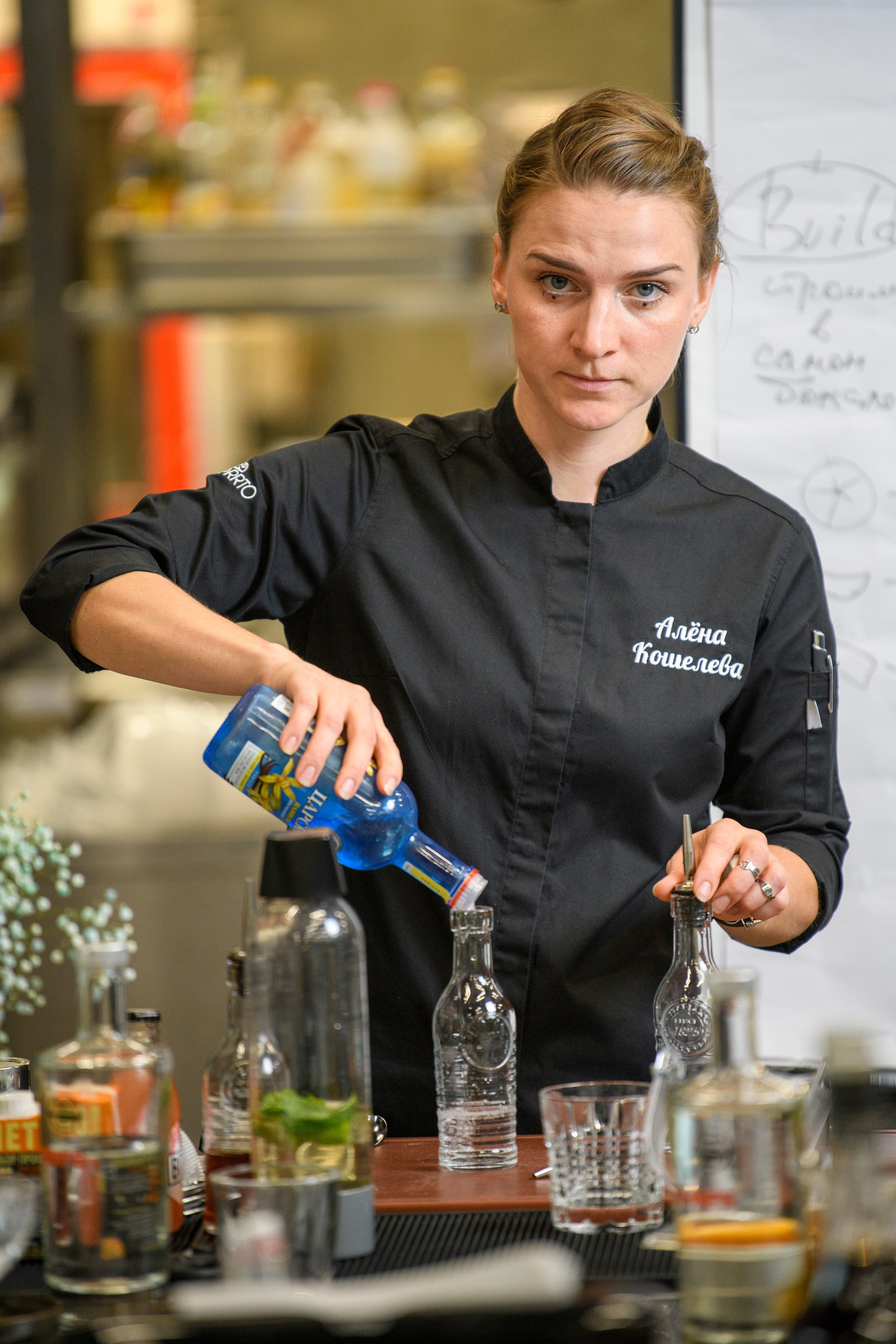 Бар — моя сцена: история Алены Кошелевой. Создание обучающих видеороликов Puponin Production