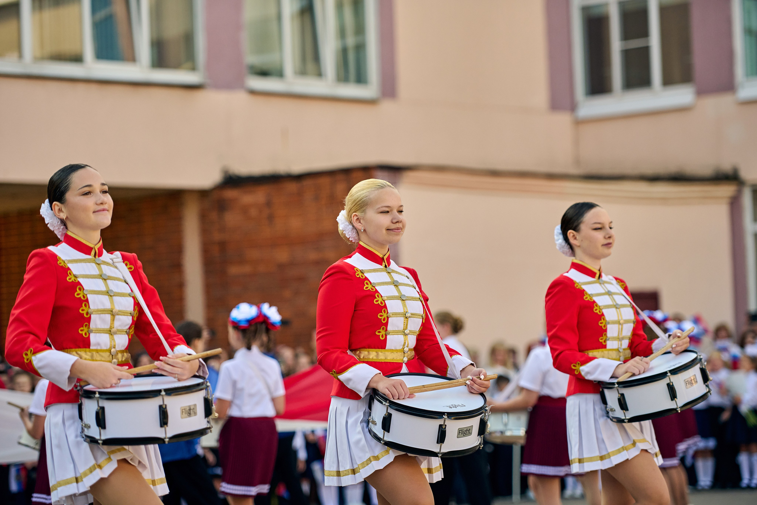 1 сентября в ЦО№ 25. Школьный фотограф в Туле Владимир Греков. Выпускные альбомы