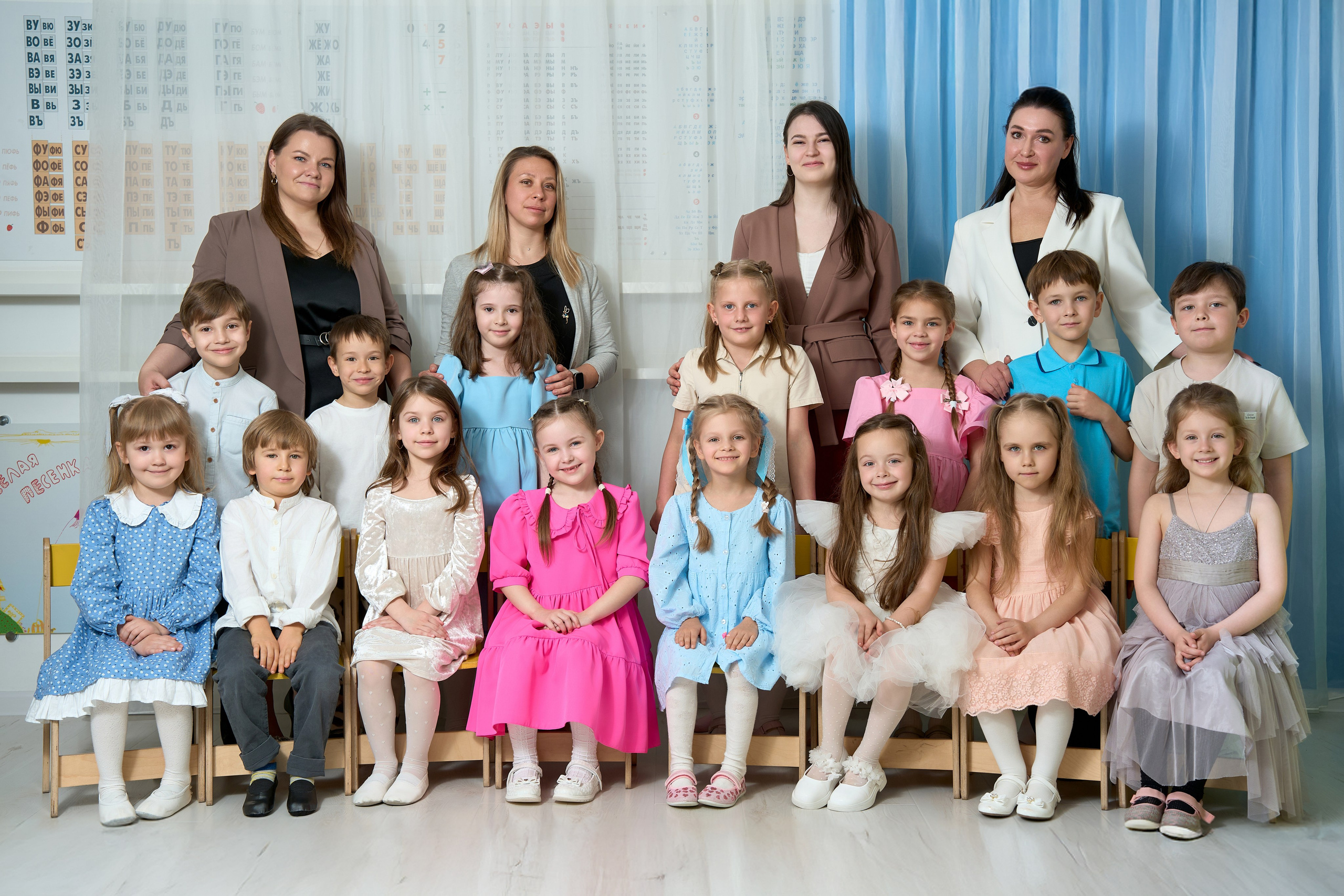 вся группа детского сада с воспитателями портрет
