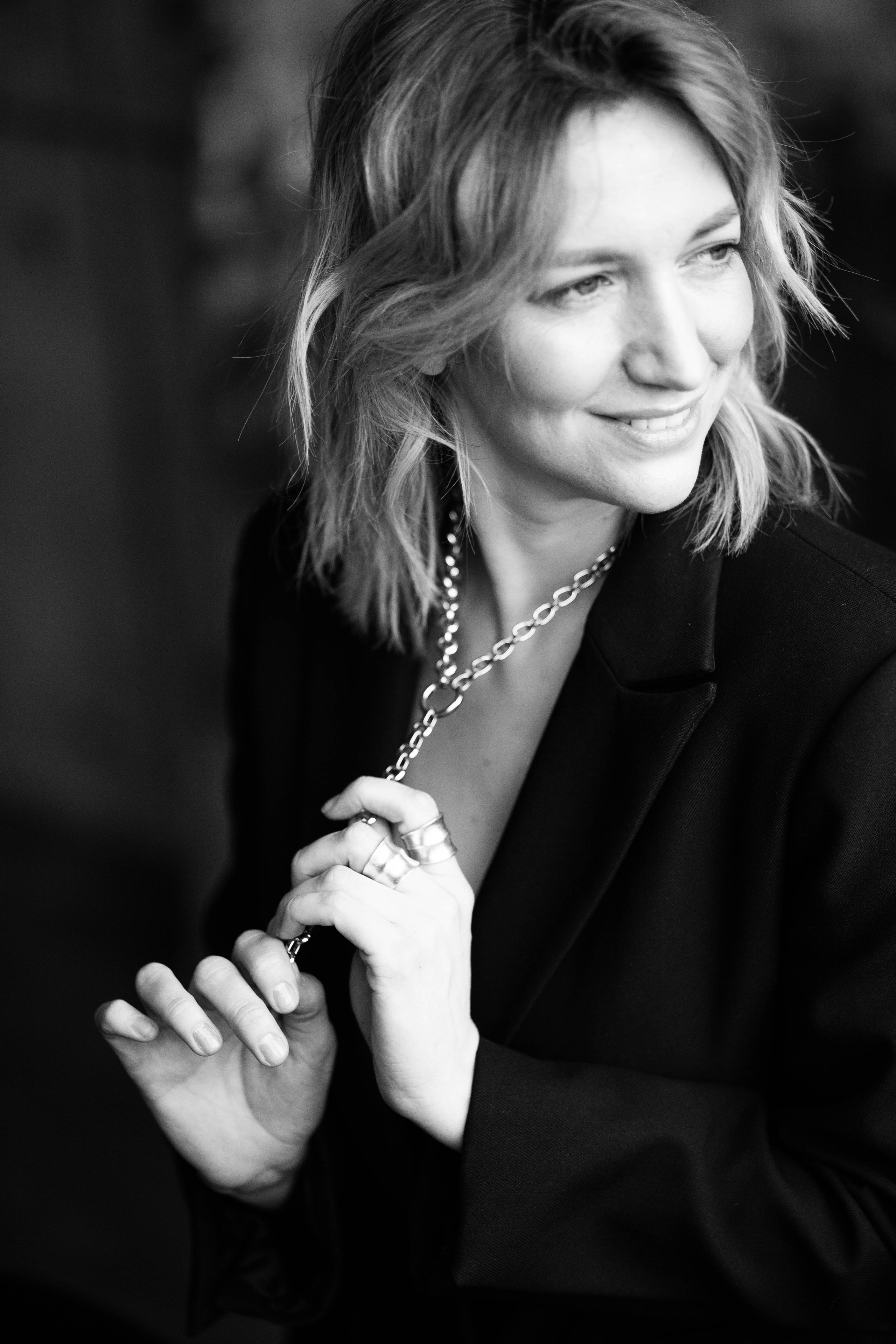 Ульяна. Фотосессия для личного бренда украшений. Портретный фотограф. Вероника Варламова.Москва. Женский, мужской, семейный, художественный, имиджевый портрет