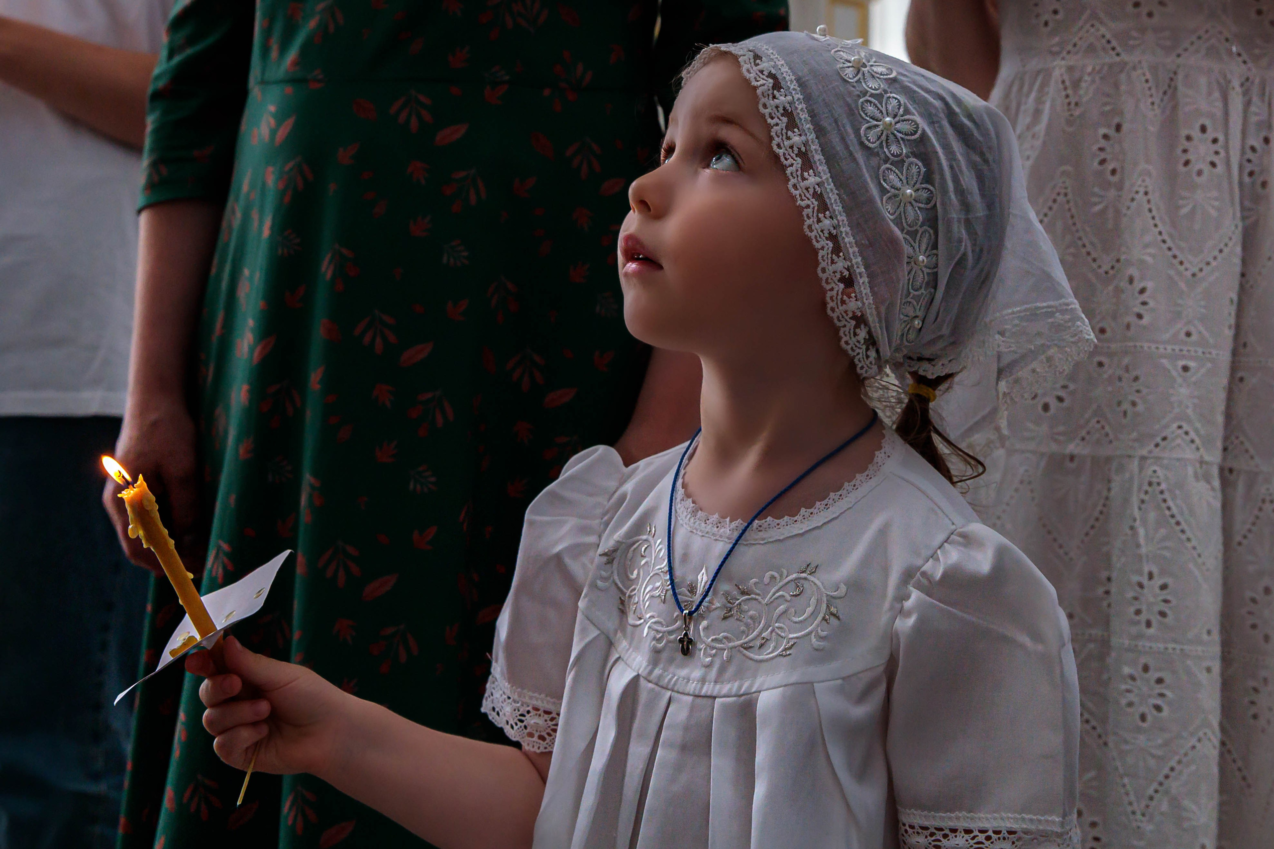 Фотограф на Крещение в Санкт-Петербурге. Фотосессии в студии СПб Портретный фотограф — Юрий Торлопов
