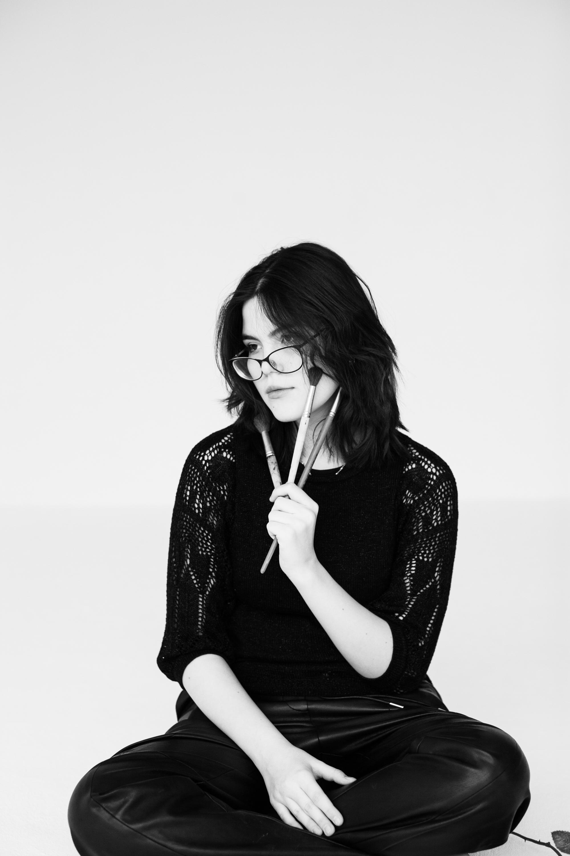 Фотодень «черно-белые портреты» Таня и Алиса. Портретный творческий фотограф в Москве Надя Дудник