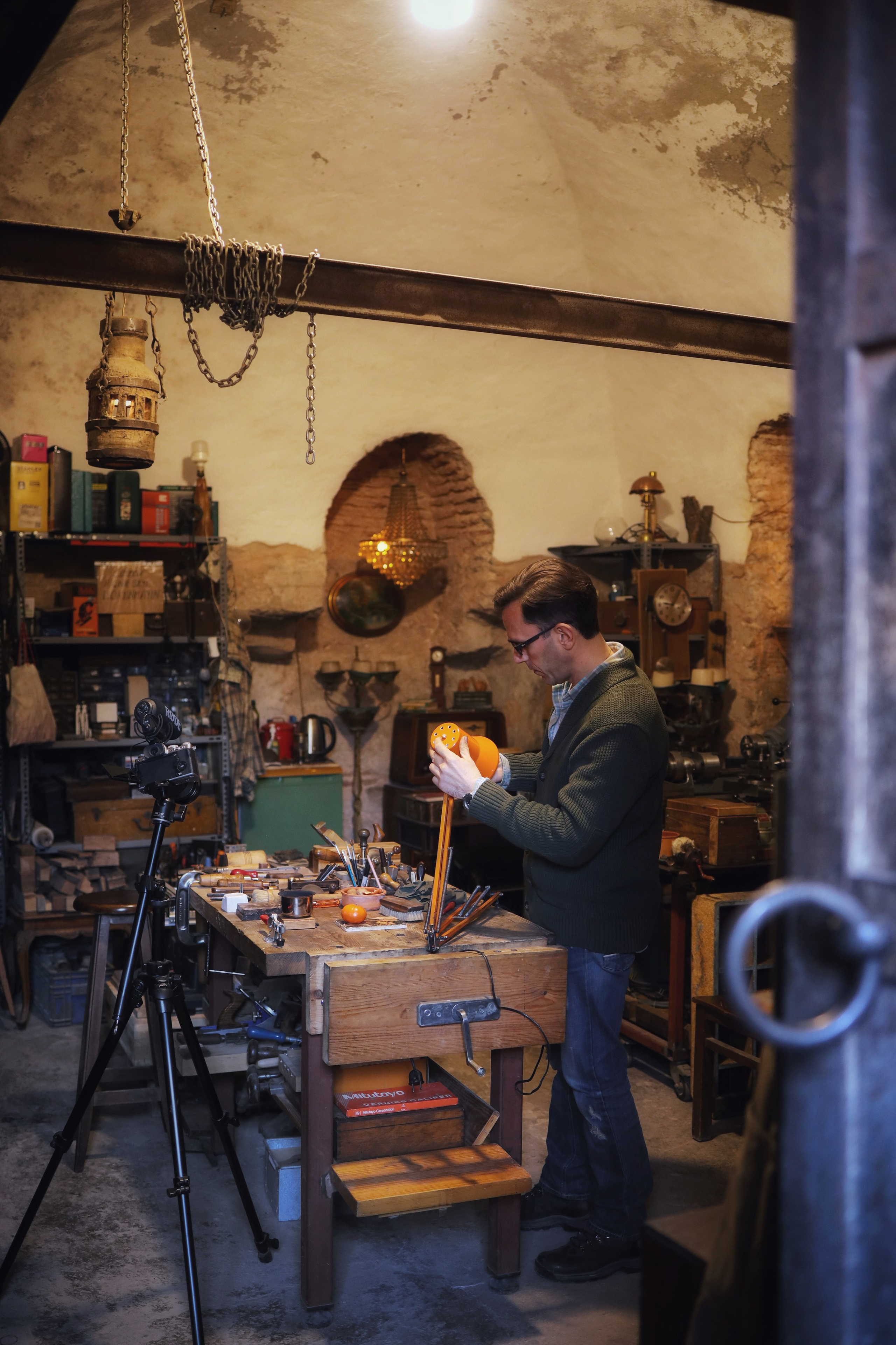 Dumrul Özdöl, Craftsman / Istanbul 2024. POLINA MÔMOT