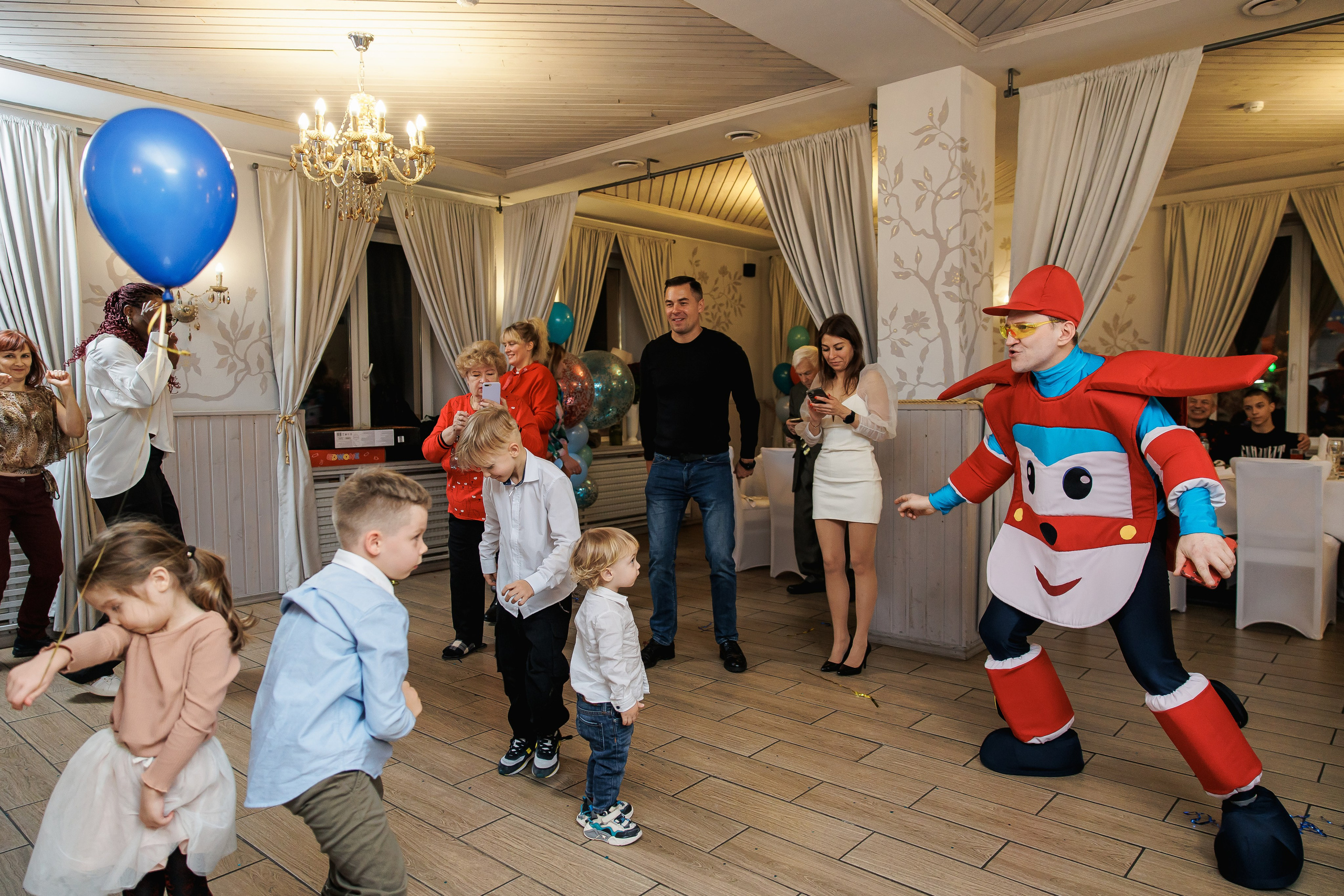 День Рождения Леона