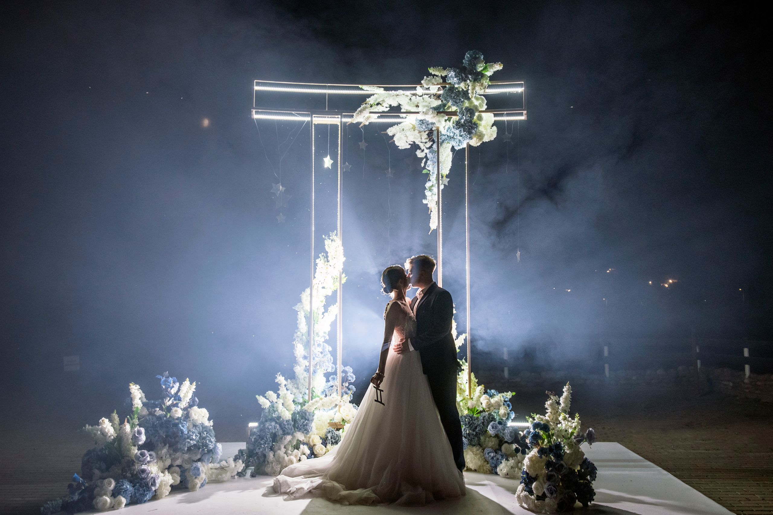 GEMINI. Rich Event Decor