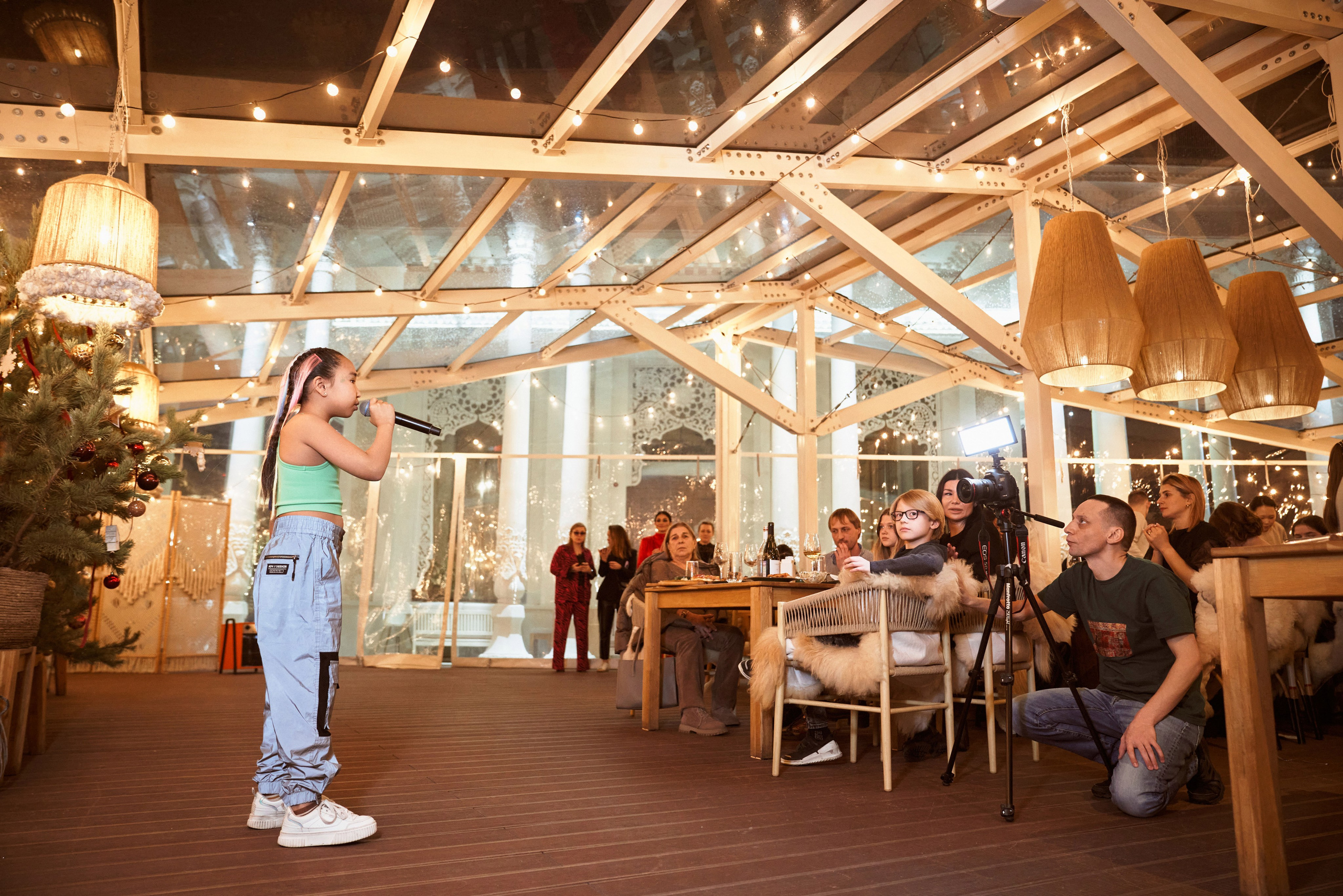 Новогодние выступления маленьких артистов Каметы Lab на ВДНХ