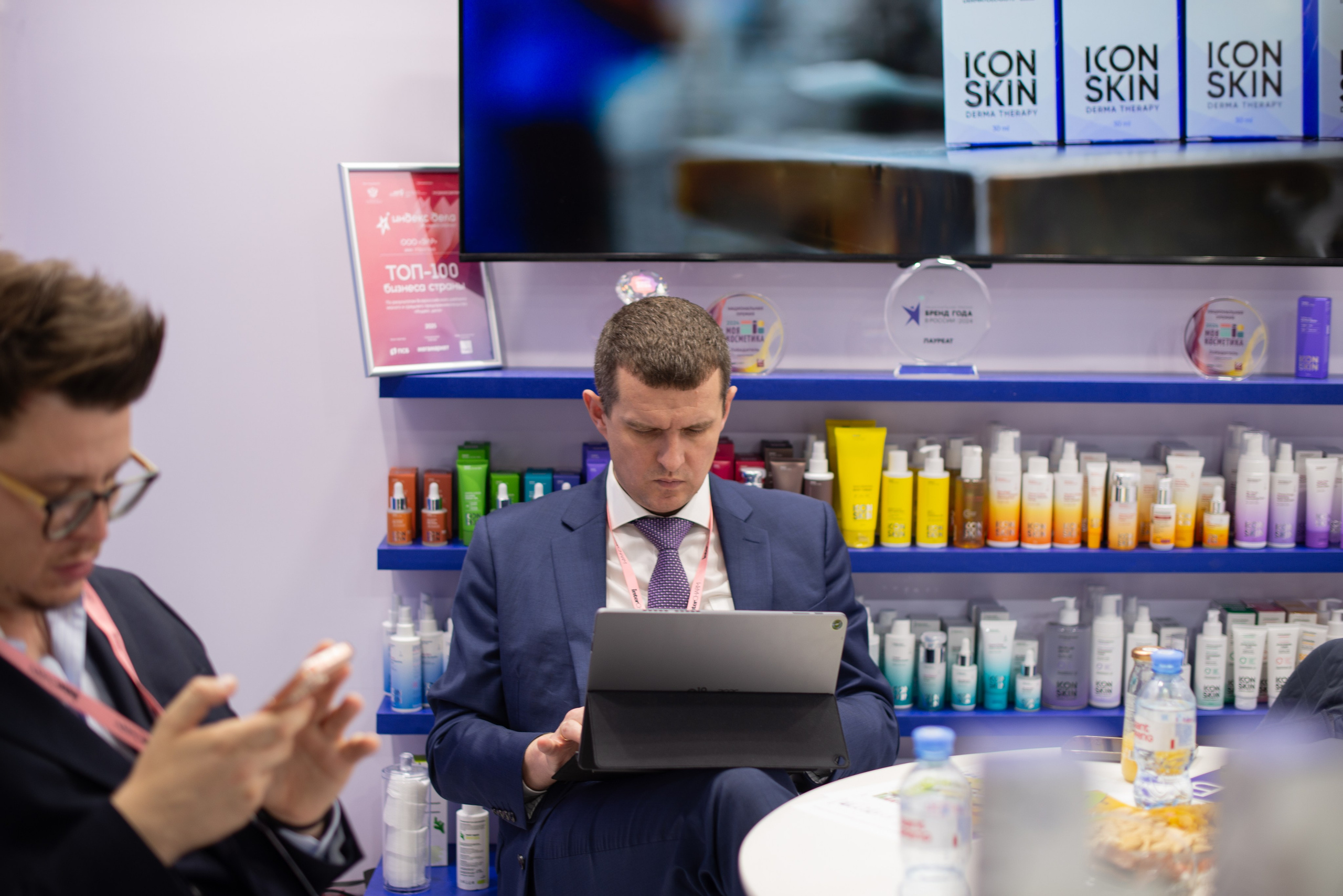 InterCHARM 2025 осень. Victoria Radjevna Репортажный Фотограф — Видеограф Москва • Санкт-Петербург