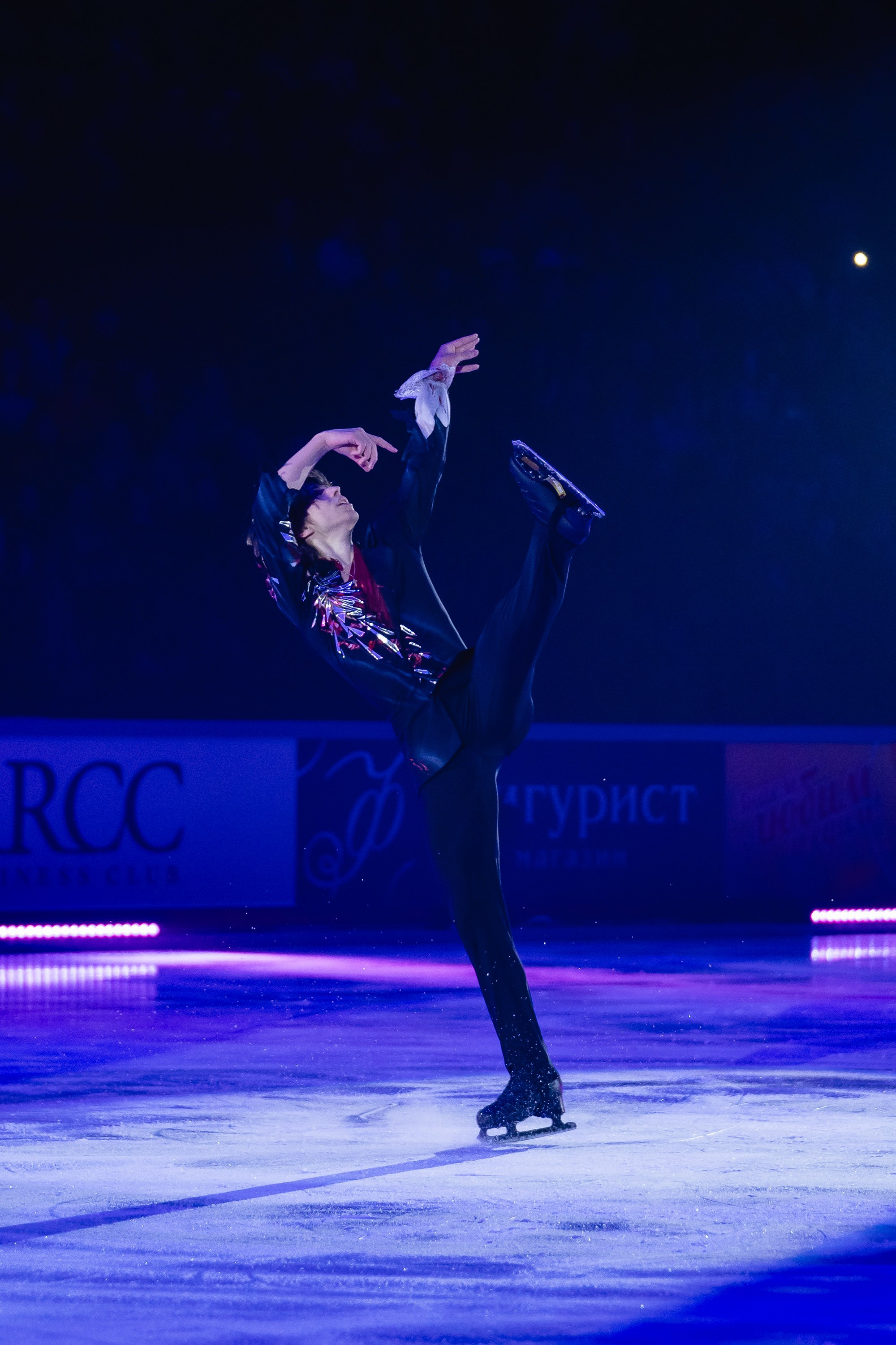 Шоу «Чемпионы на льду» в Новосибирске. Воробьева Ксения — Спортивный и танцевальный фотограф Новосибирск