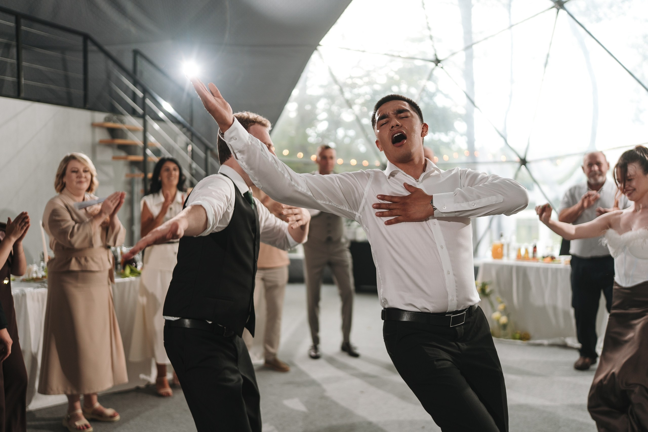 Свадьба в шатре M5 «Хотим Едим» Уфа 26 июня 2025 — ЖК Соты, Дворец борьбы, свадебный фотограф