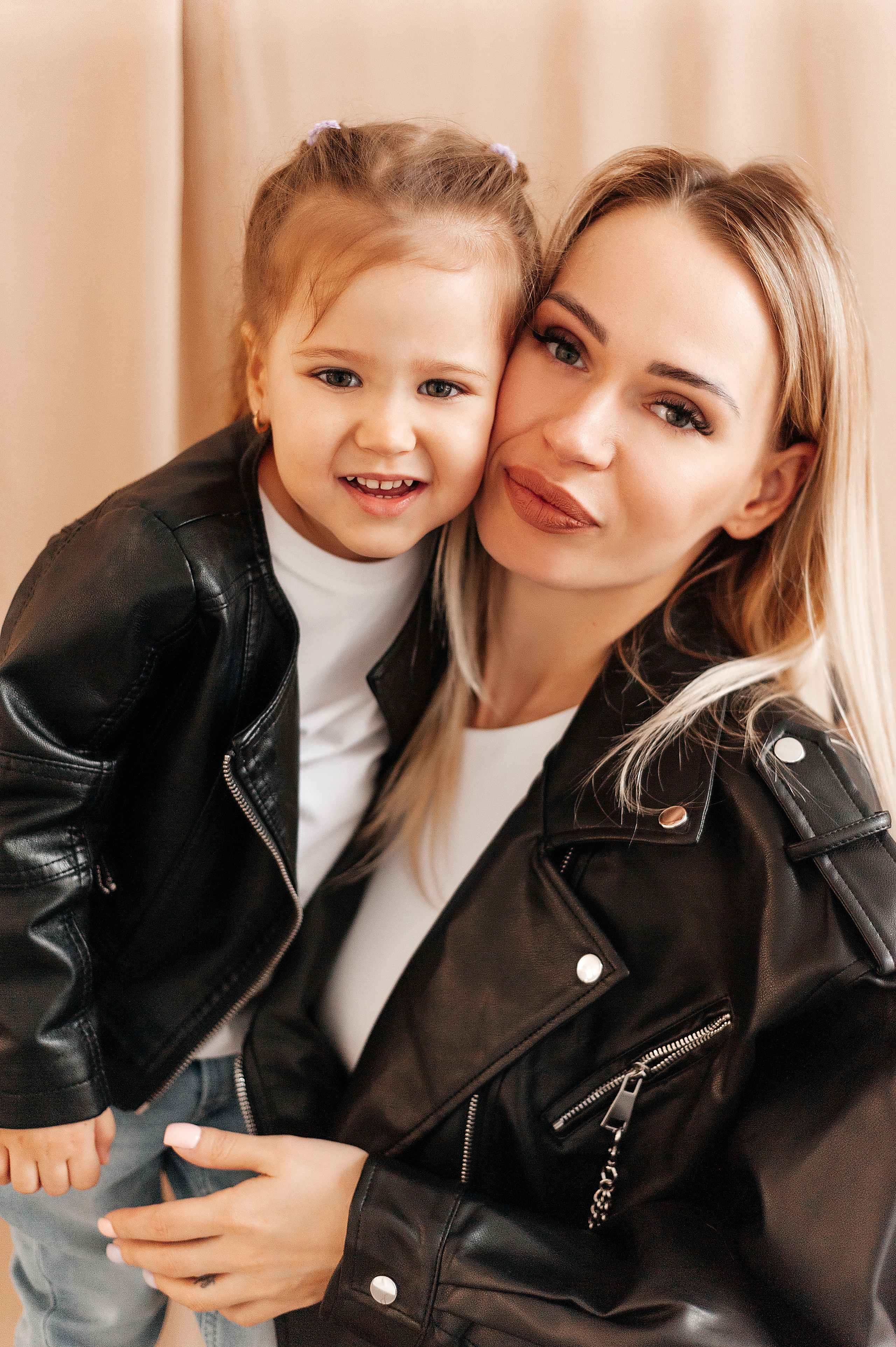 Лиза и Арина. Свадебный и семейный фотограф в Ростове-на-Дону Алина Астахова