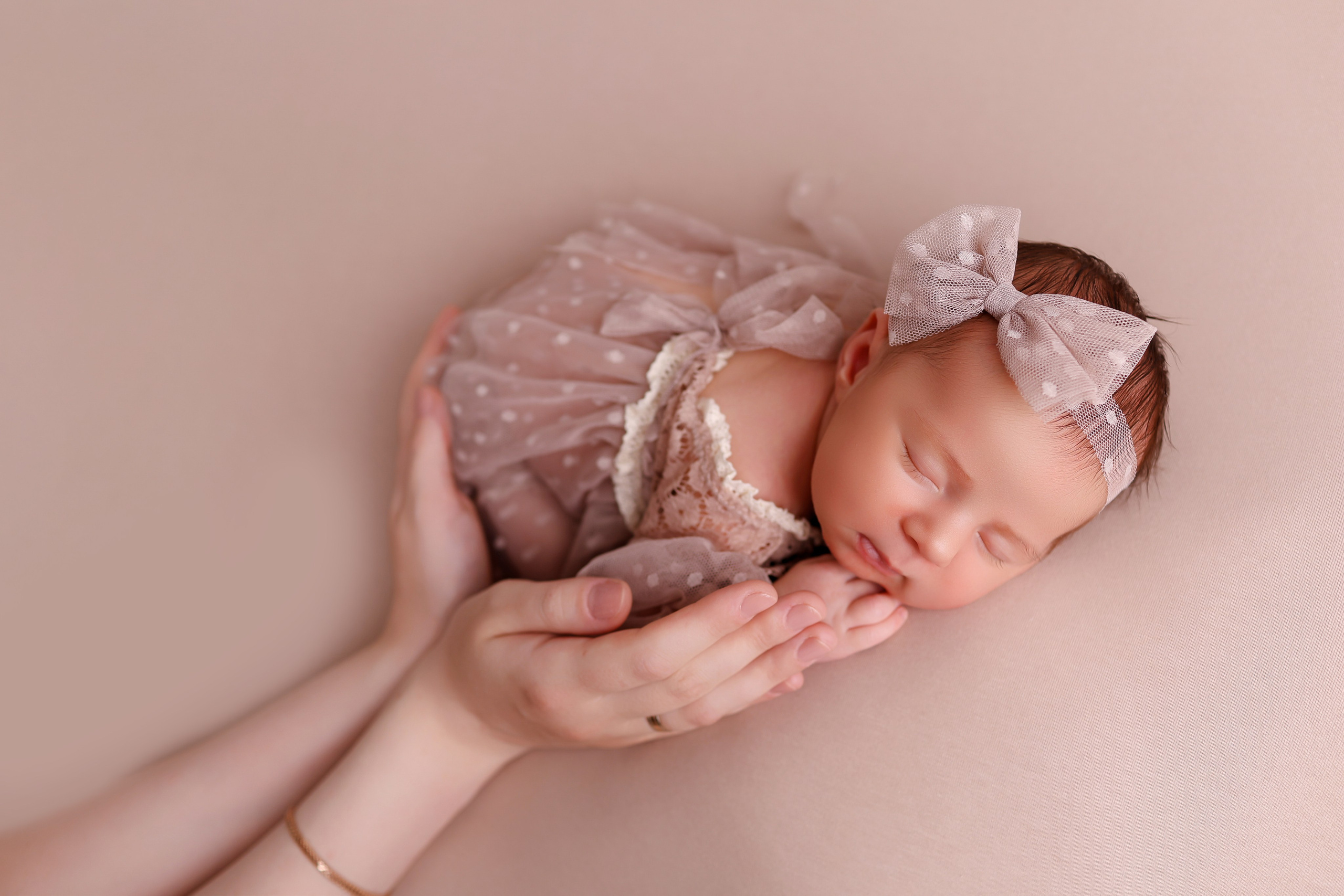 Новорожденные. Нина Зеленева фотограф новорожденных