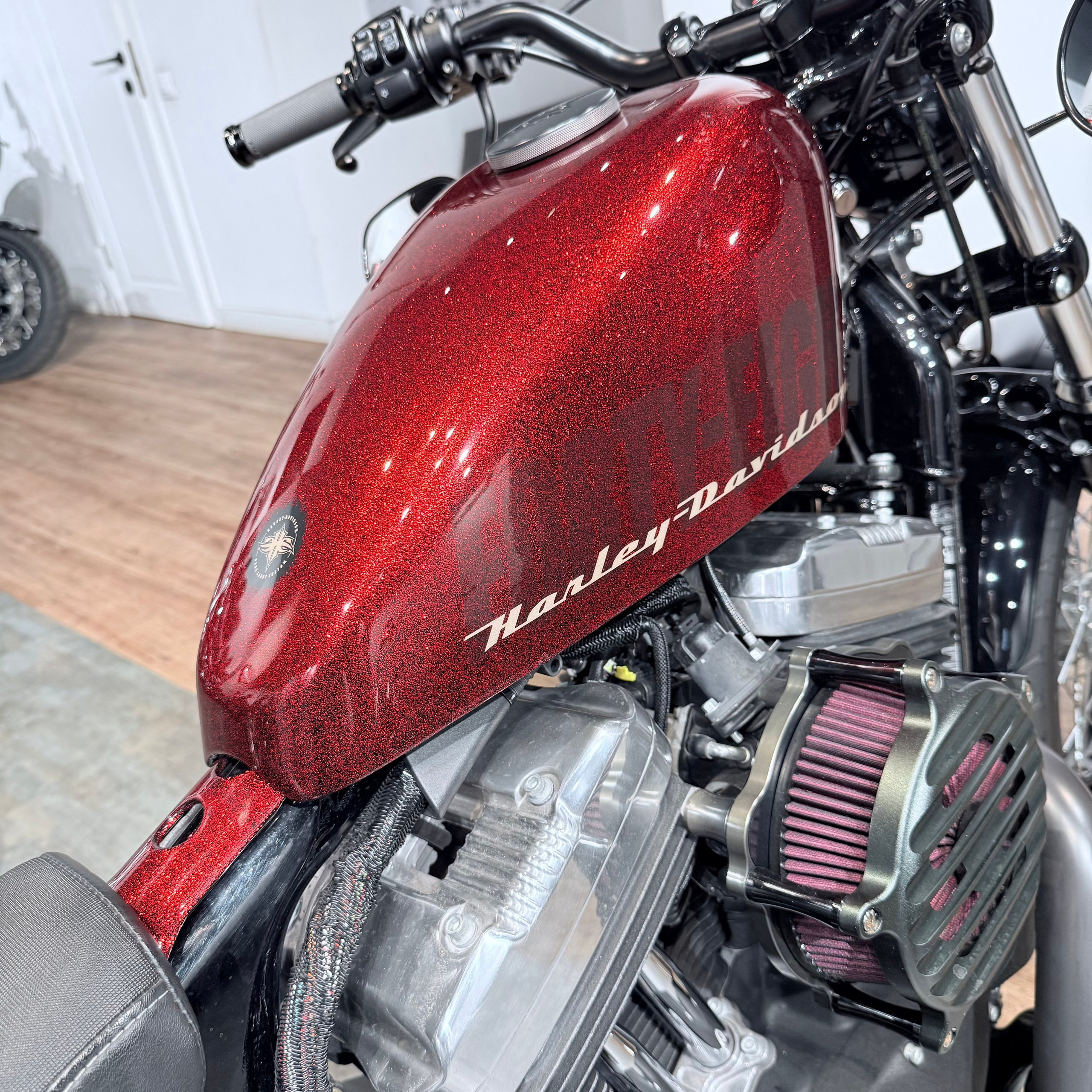 Купить Harley-Davidson 2015 Forty-Eight 1200 ABS (Softail/Dyna) — подробнее на сайте. Hello Davidson, Москва. Только хорошие мотоц