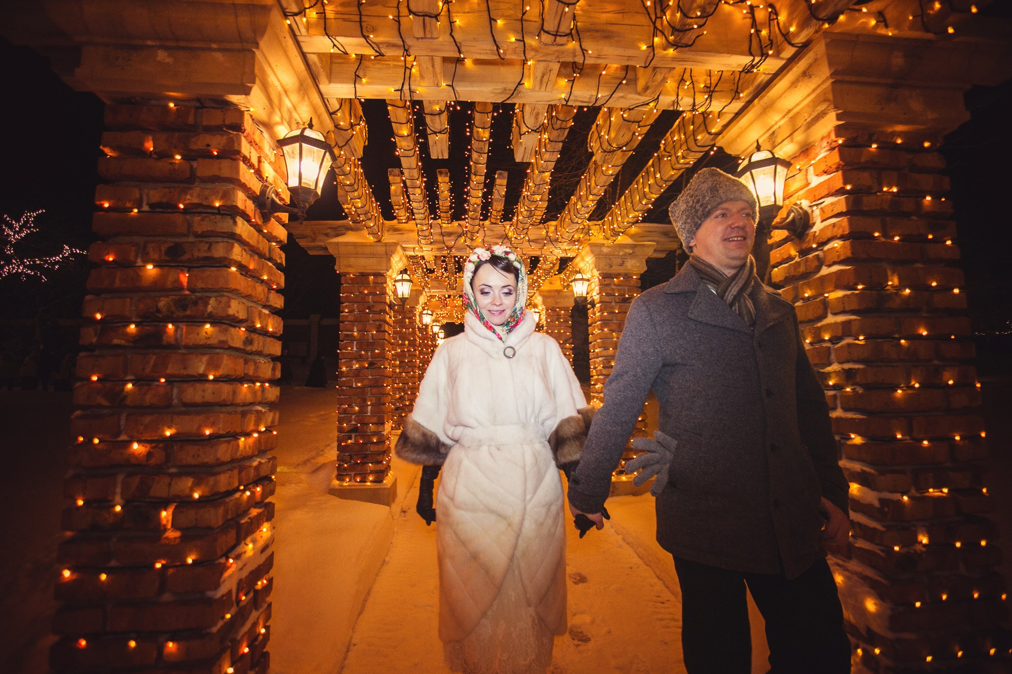 Зимняя свадьба в русских традициях. Семейный, портретный и свадебный фотограф в Санкт-Петербурге и Москве