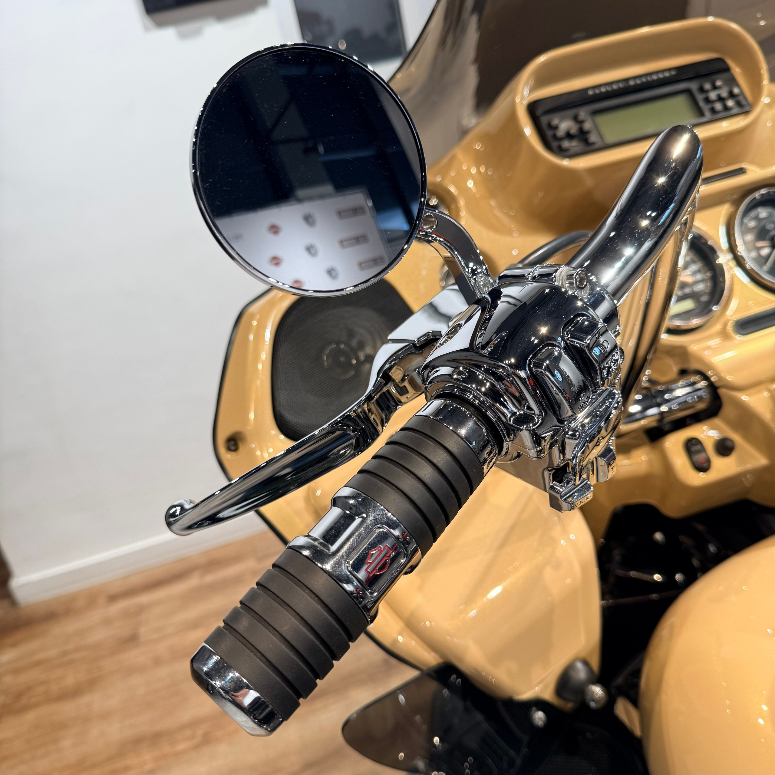 Купить Harley-Davidson 103 Road Glide Ultra CVO (Touring) — подробнее на сайте. Hello Davidson, Москва. Только хорошие мотоциклы…